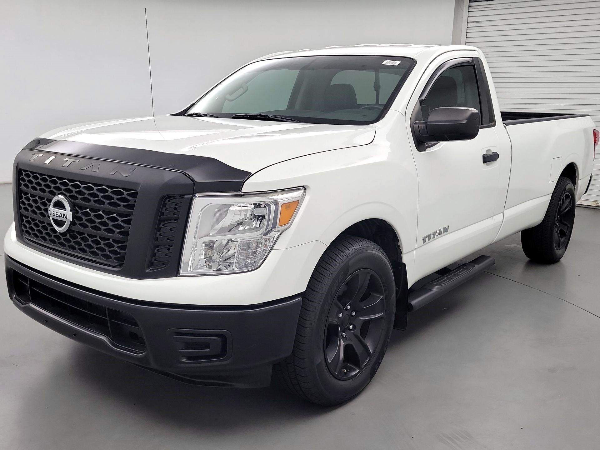 Thumbnail: 2018 Nissan Titan - 3