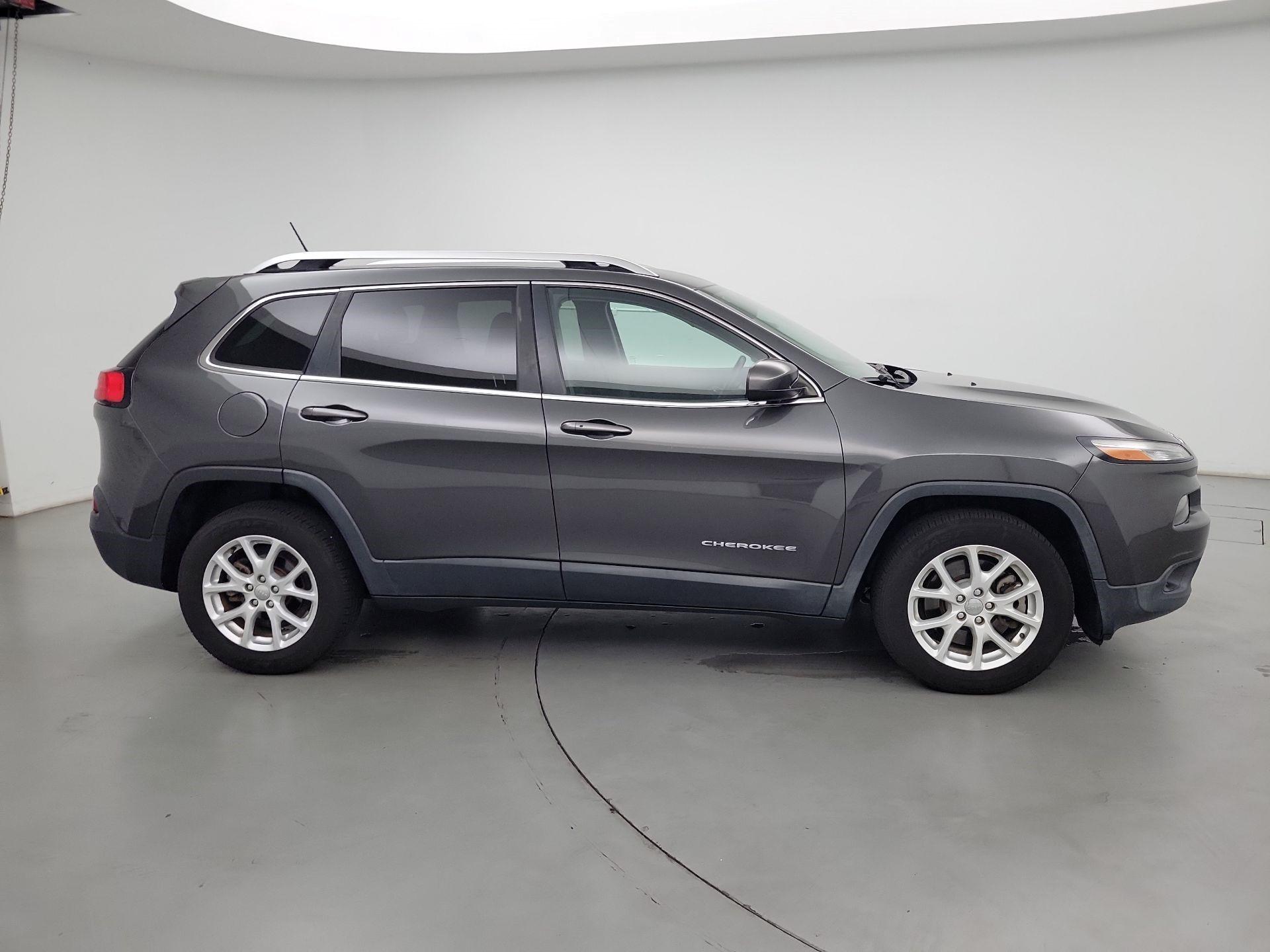 Thumbnail: 2015 Jeep Cherokee - 4