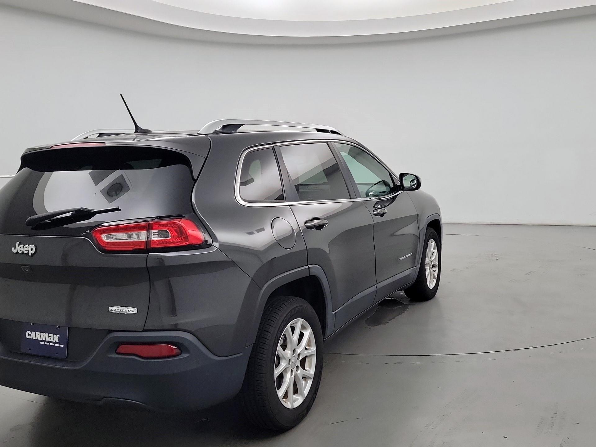 Thumbnail: 2015 Jeep Cherokee - 5