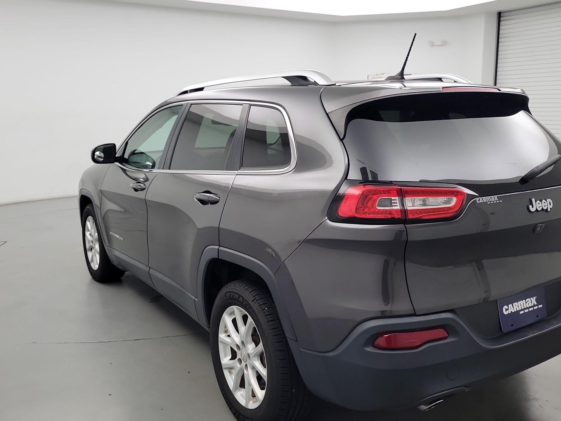 Thumbnail: 2015 Jeep Cherokee - 7