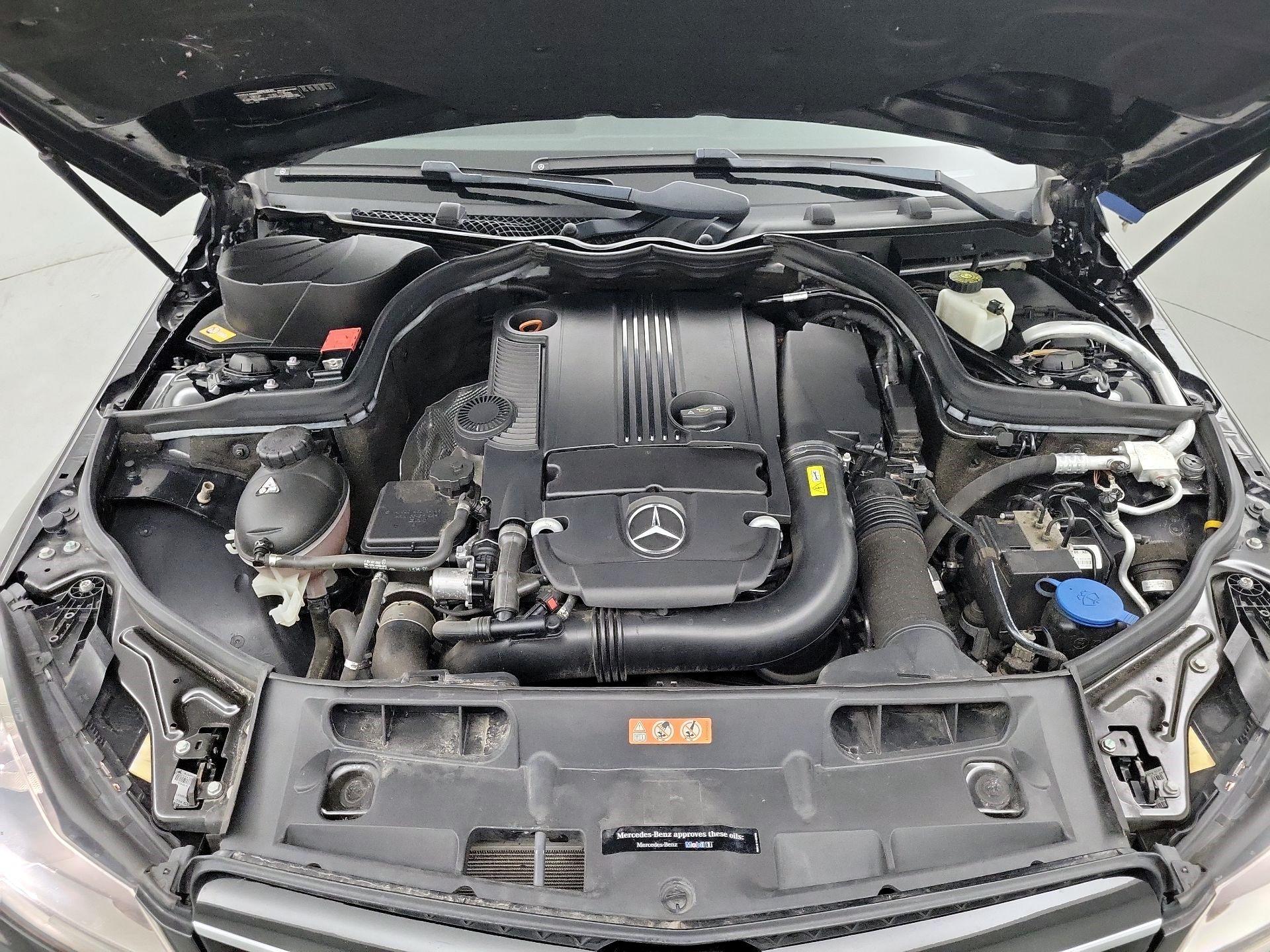 Thumbnail: 2015 Mercedes-Benz C-Class - 20