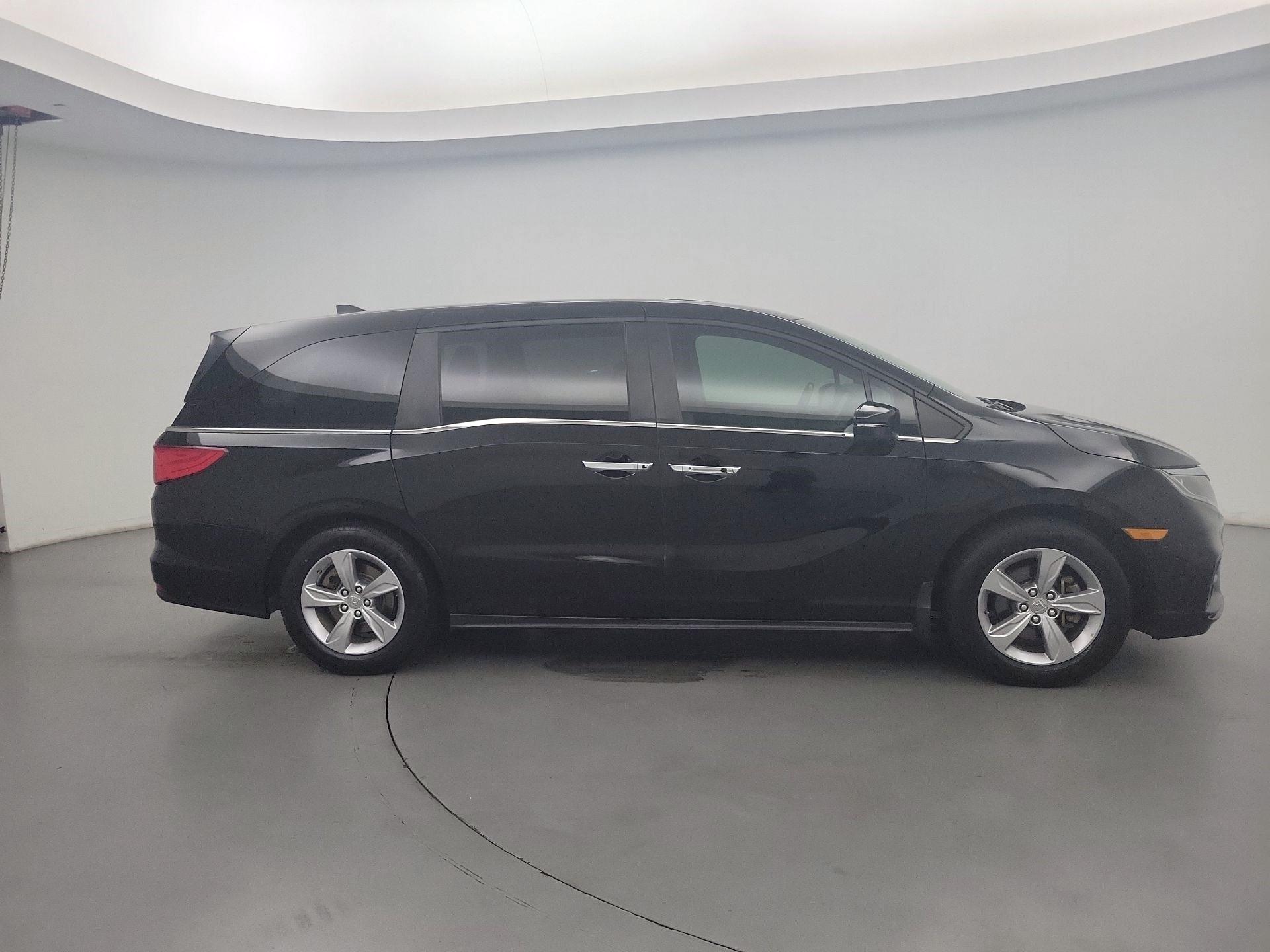 Thumbnail: 2018 Honda Odyssey - 4
