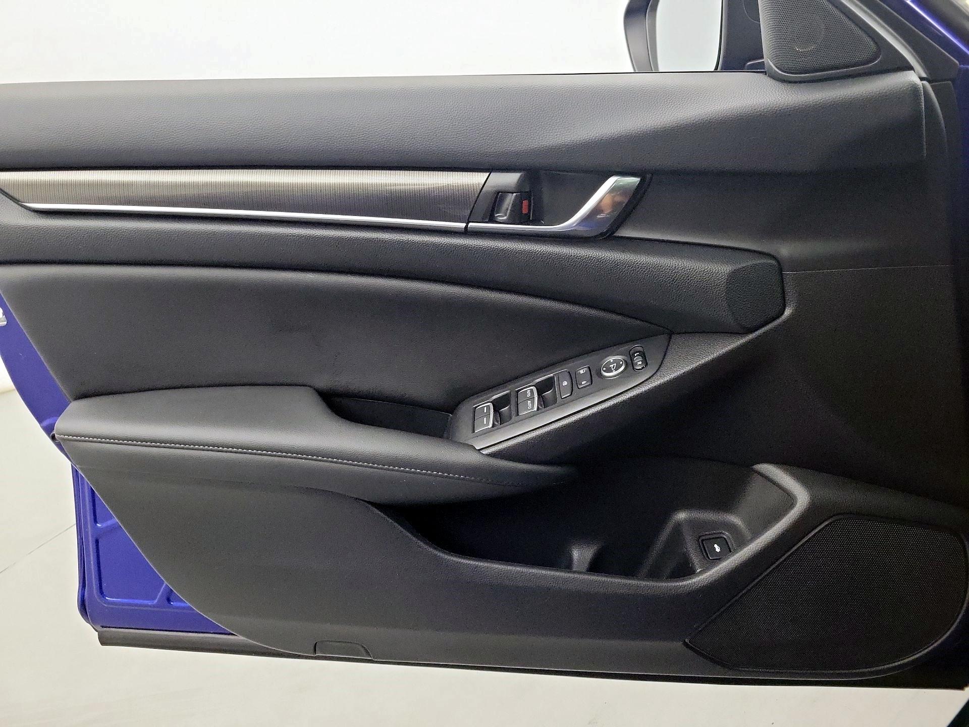 Thumbnail: 2022 Honda Accord - 10