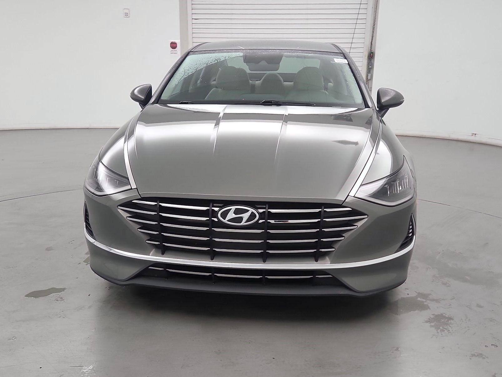 Thumbnail: 2023 Hyundai Sonata - 2