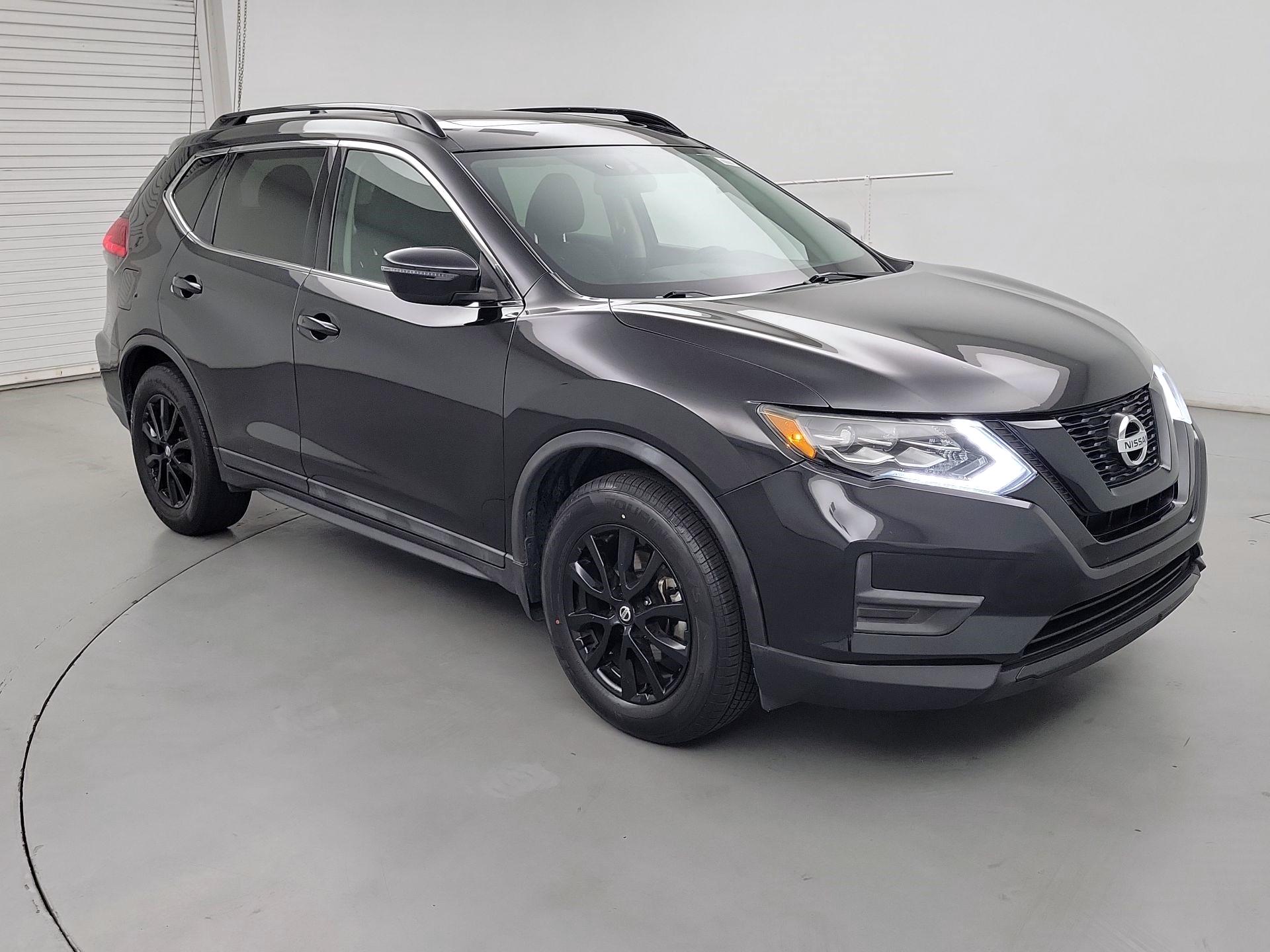 Thumbnail: 2017 Nissan Rogue - 1
