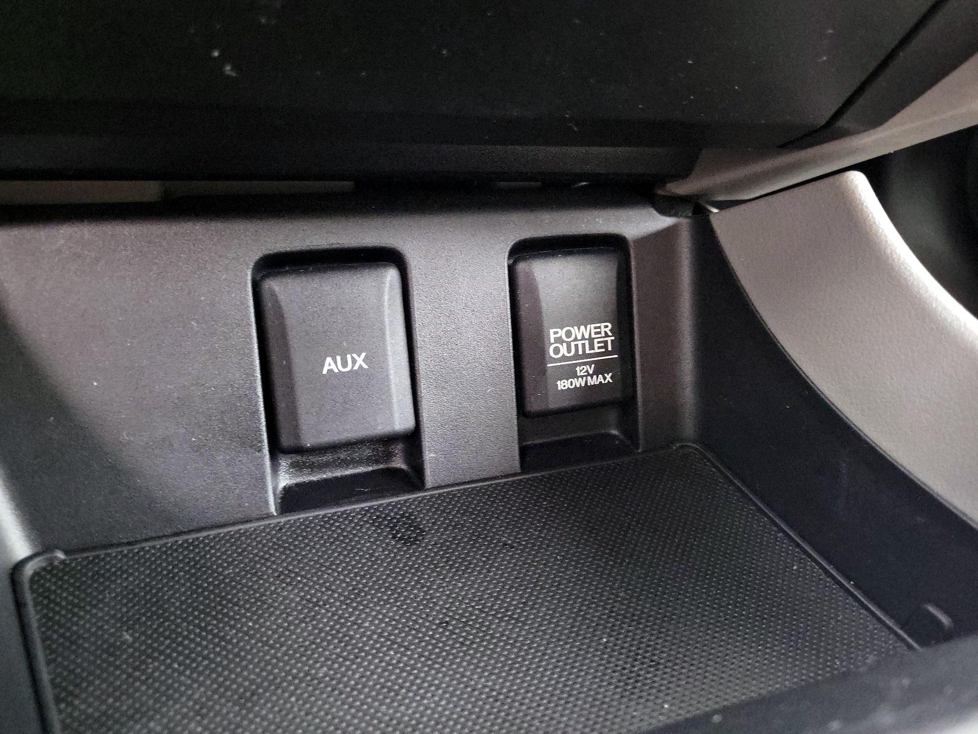 Thumbnail: 2013 Honda Civic - 16