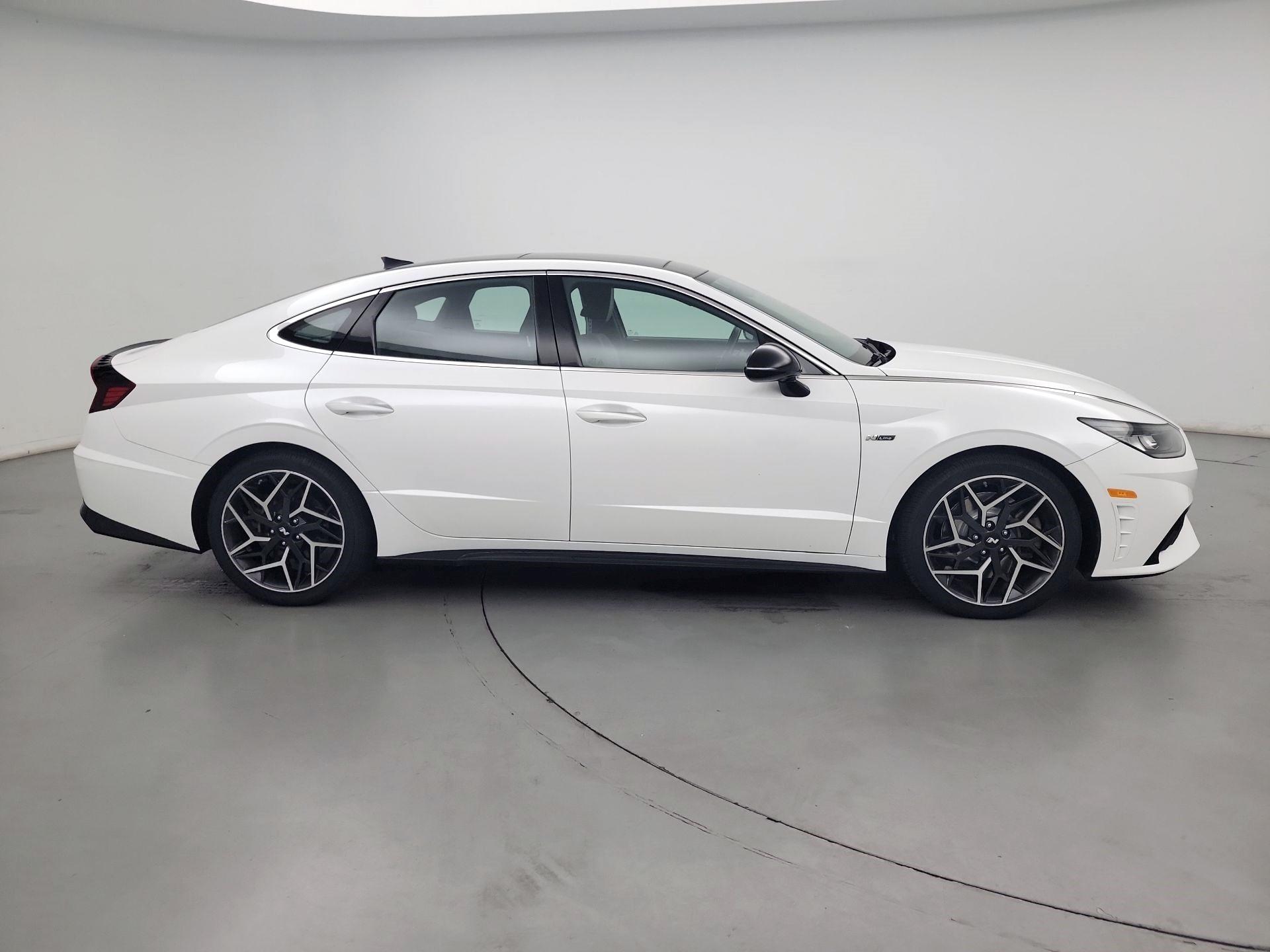 Thumbnail: 2022 Hyundai Sonata - 4
