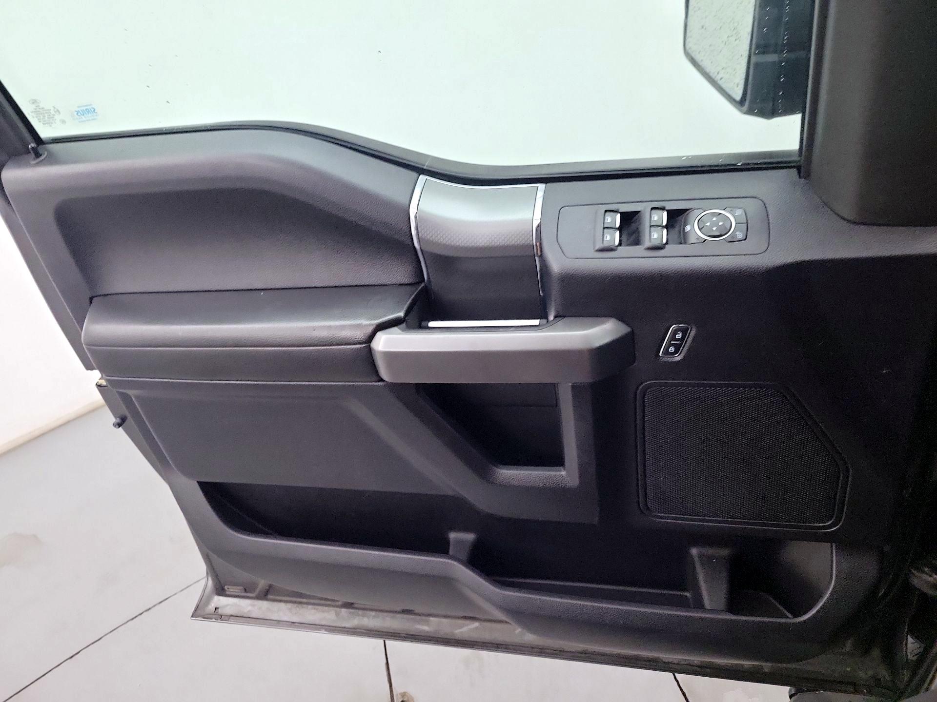 Thumbnail: 2016 Ford F-150 - 12