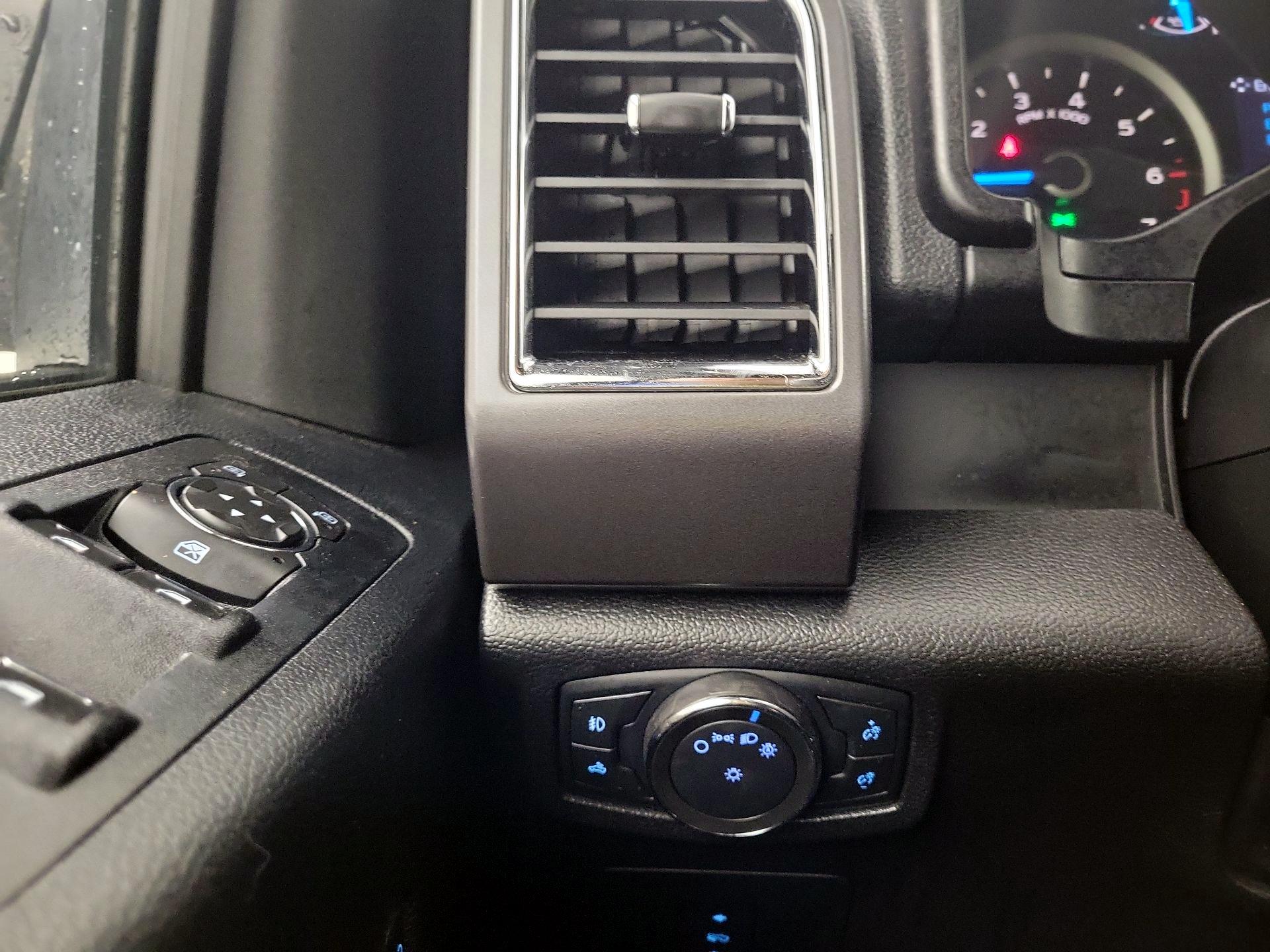 Thumbnail: 2016 Ford F-150 - 13