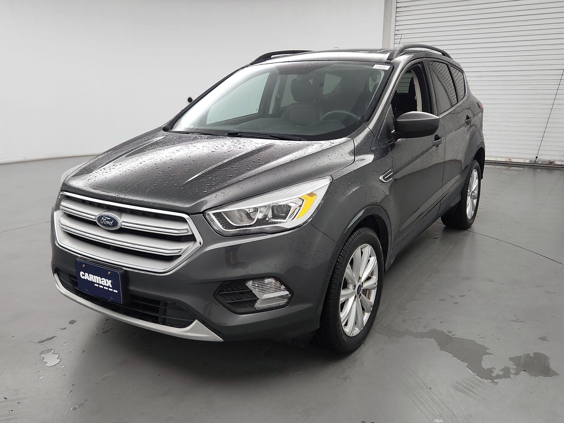 Thumbnail: 2019 Ford Escape - 3