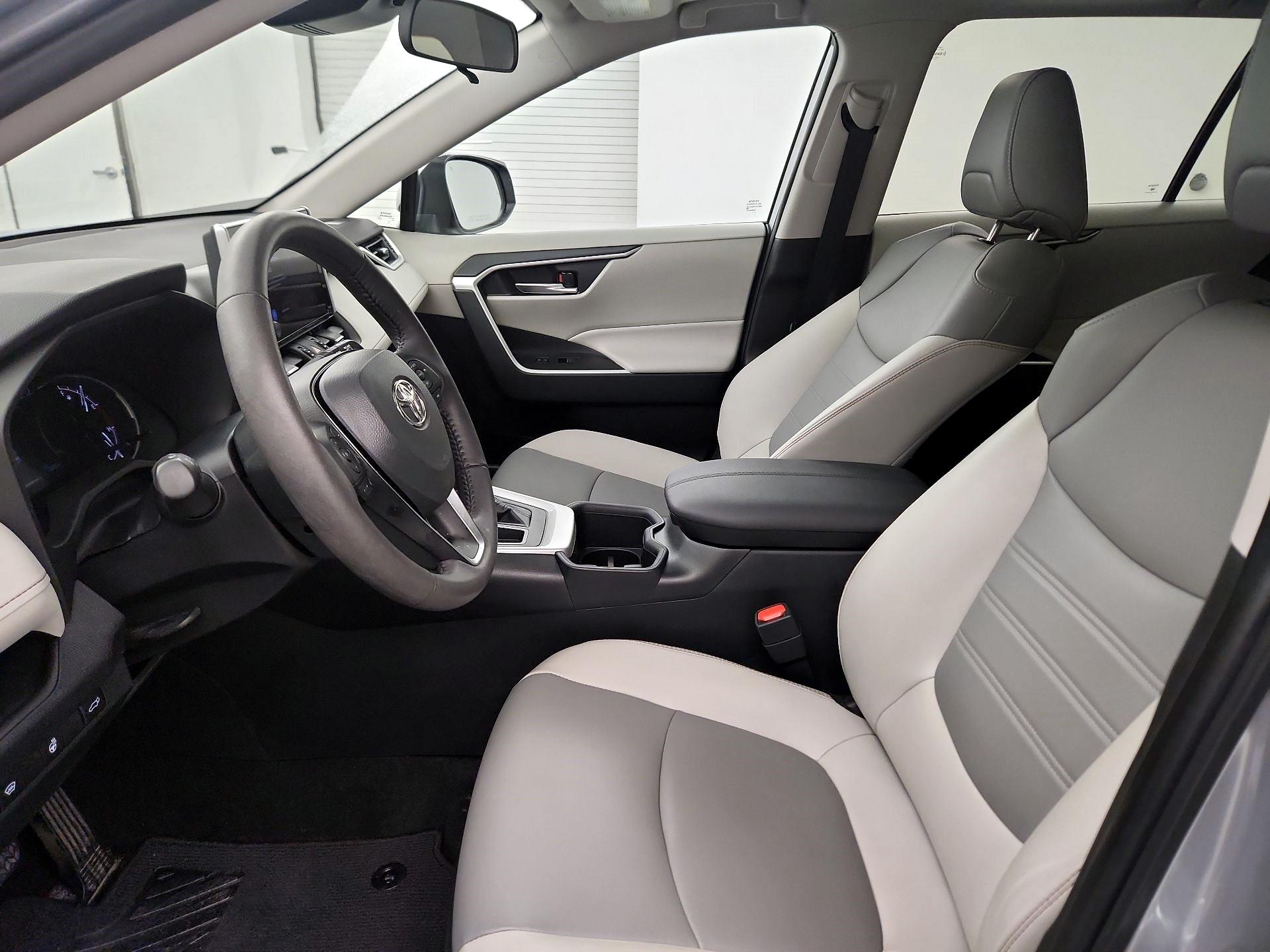 Thumbnail: 2023 Toyota RAV4 - 9