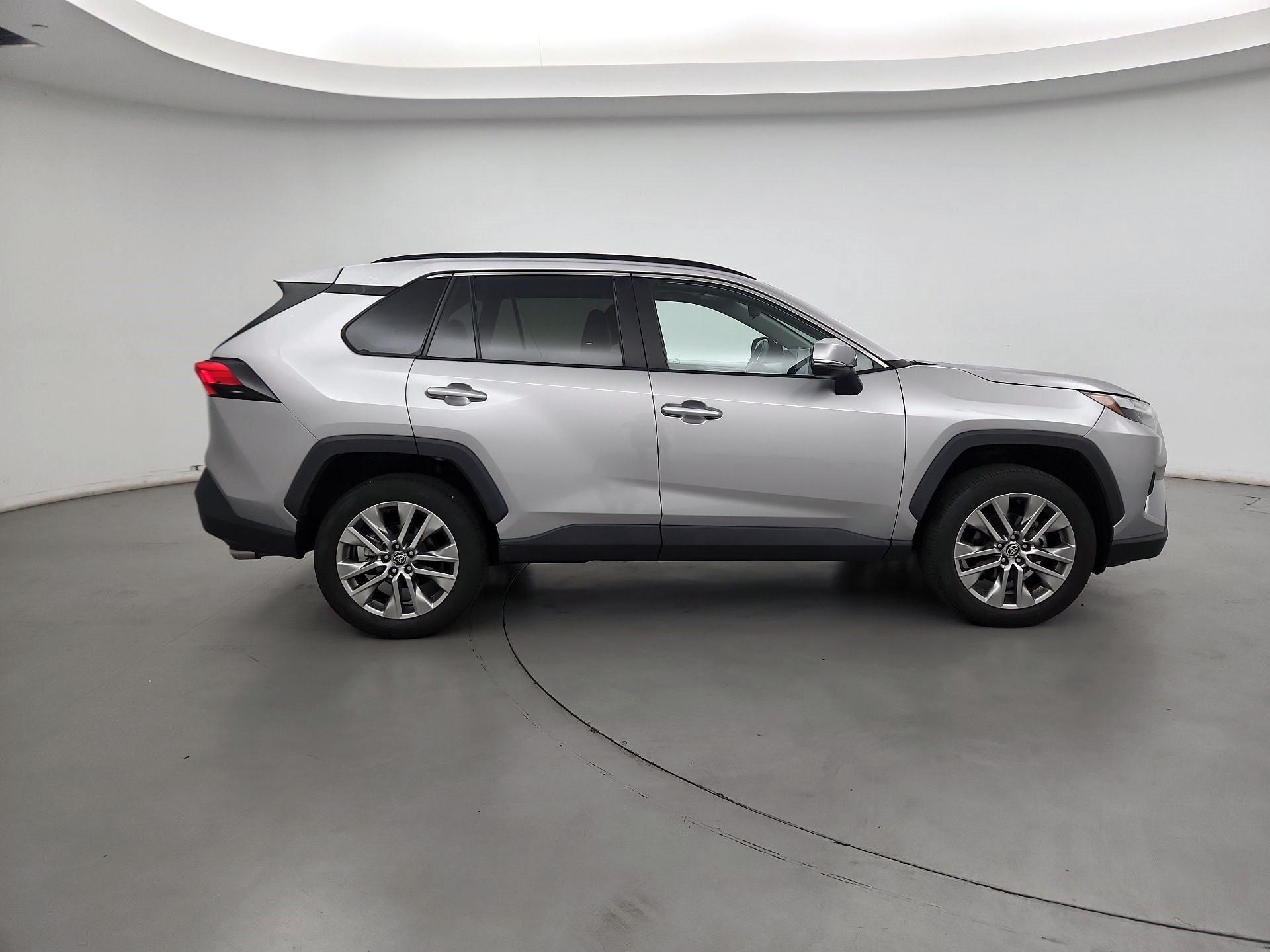 Thumbnail: 2023 Toyota RAV4 - 4