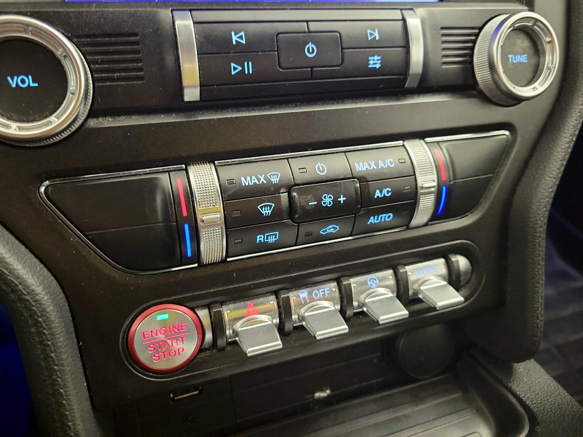 Thumbnail: 2019 Ford Mustang - 16