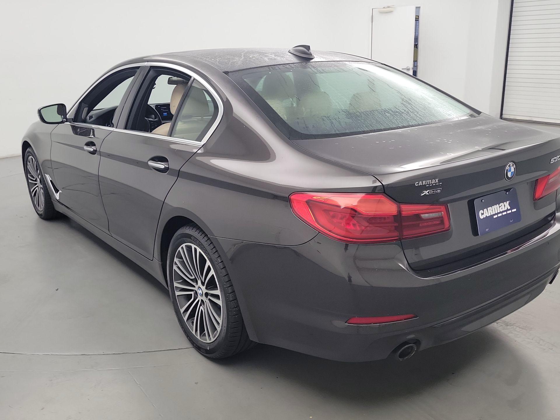 Thumbnail: 2017 BMW 5 Series - 7