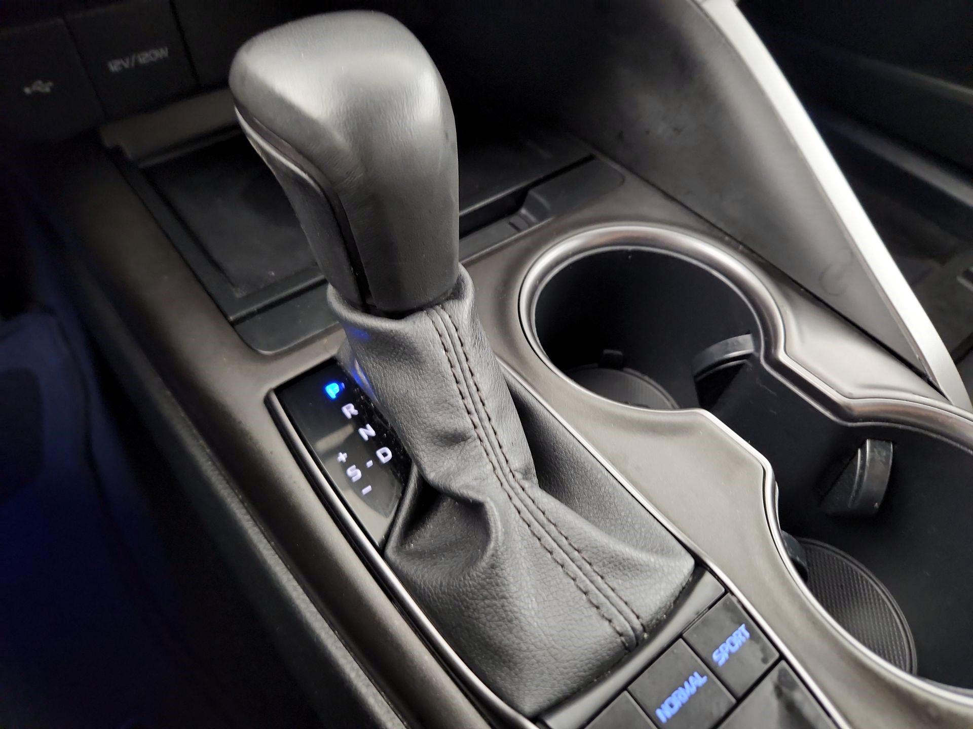 Thumbnail: 2024 Toyota Camry - 15