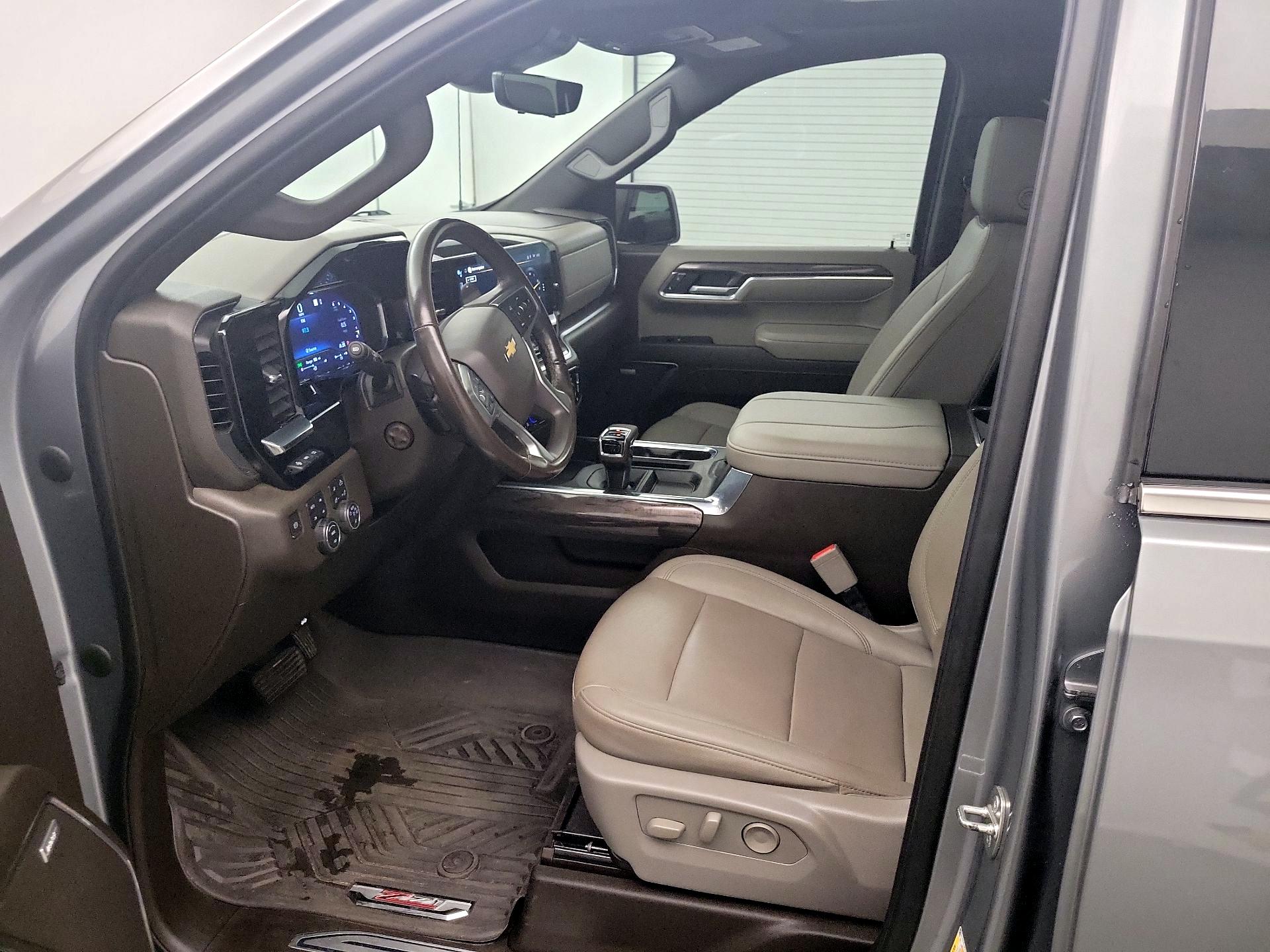 Thumbnail: 2023 Chevrolet Silverado 1500 - 9