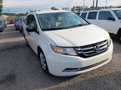 White 2016 Honda Odyssey LX