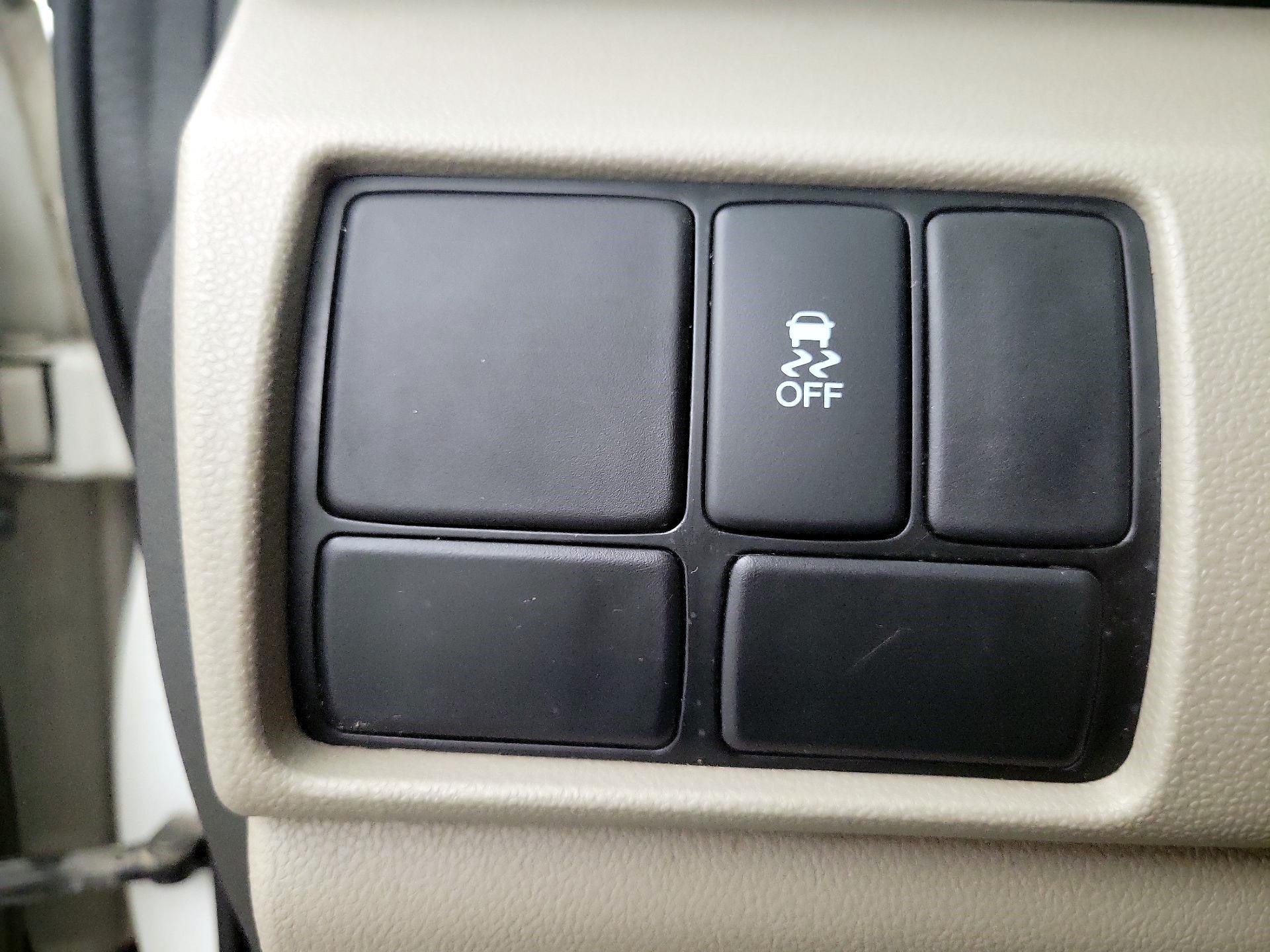Thumbnail: 2016 Honda Odyssey - 11
