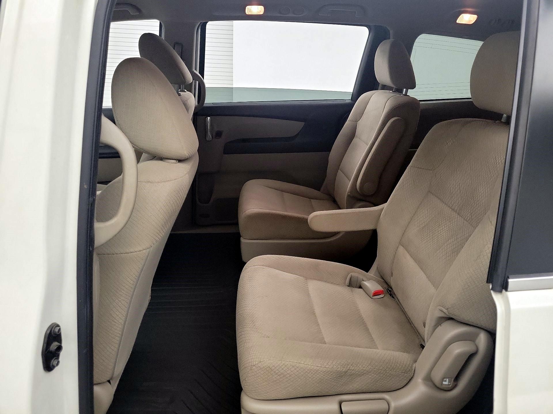 Thumbnail: 2016 Honda Odyssey - 17