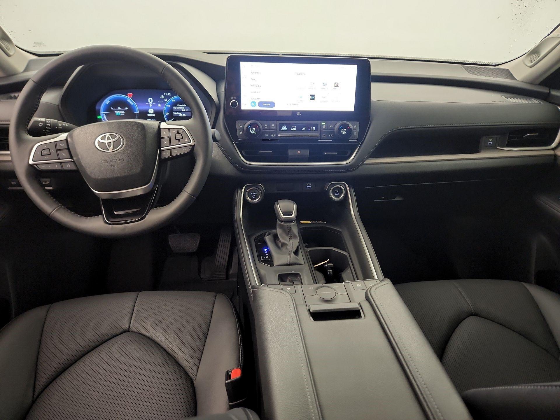 Thumbnail: 2025 Toyota Grand Highlander - 8