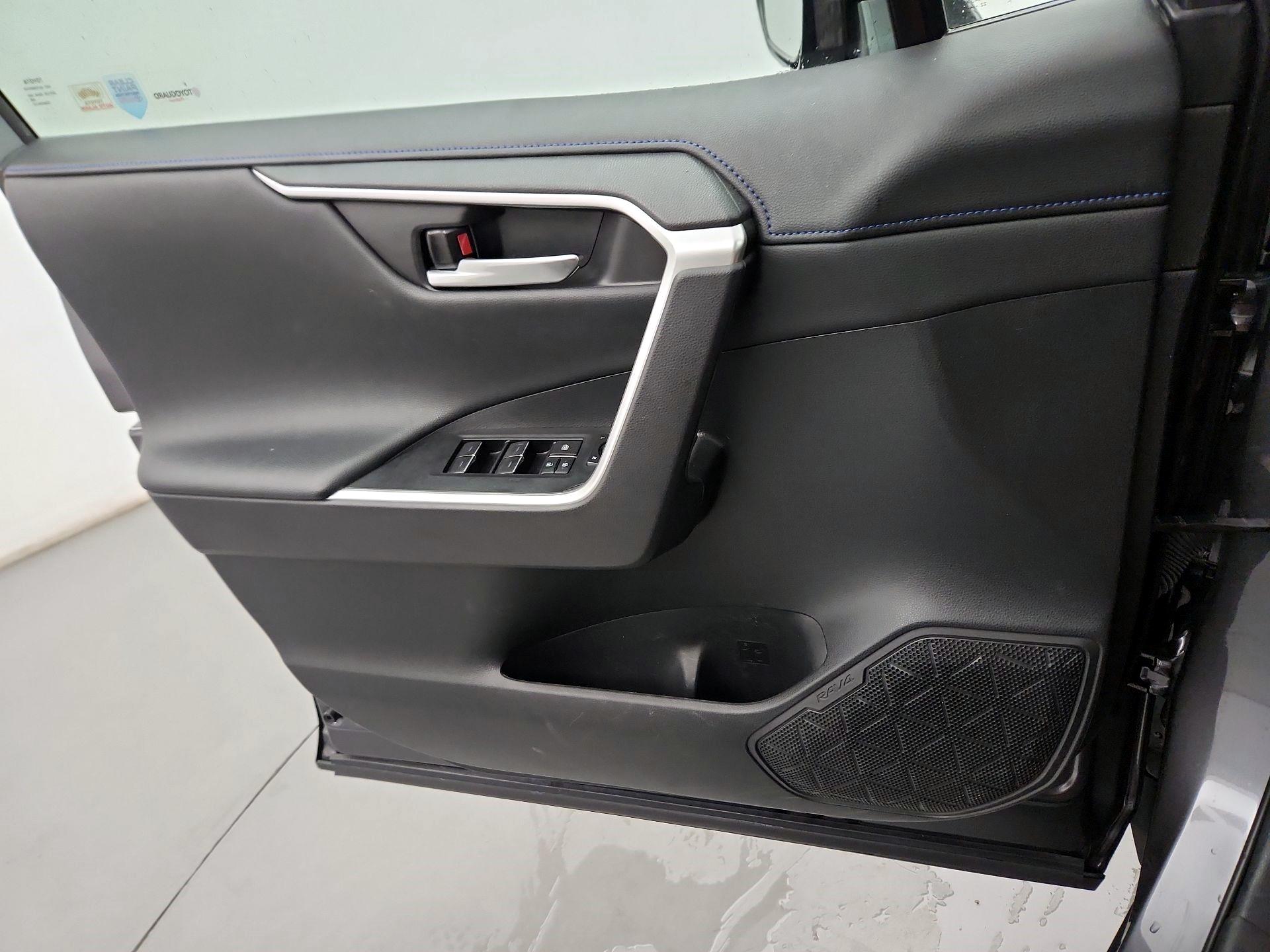 Thumbnail: 2023 Toyota RAV4 - 10