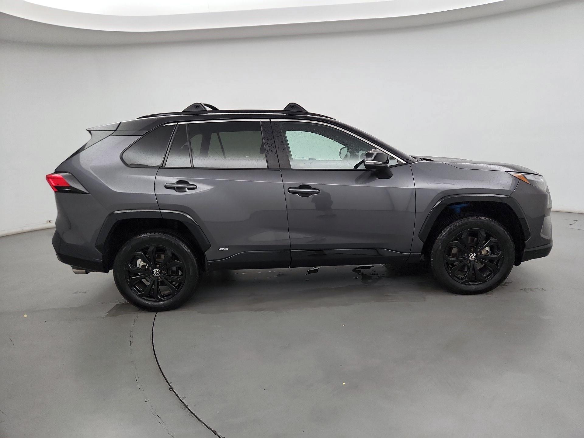 Thumbnail: 2023 Toyota RAV4 - 4