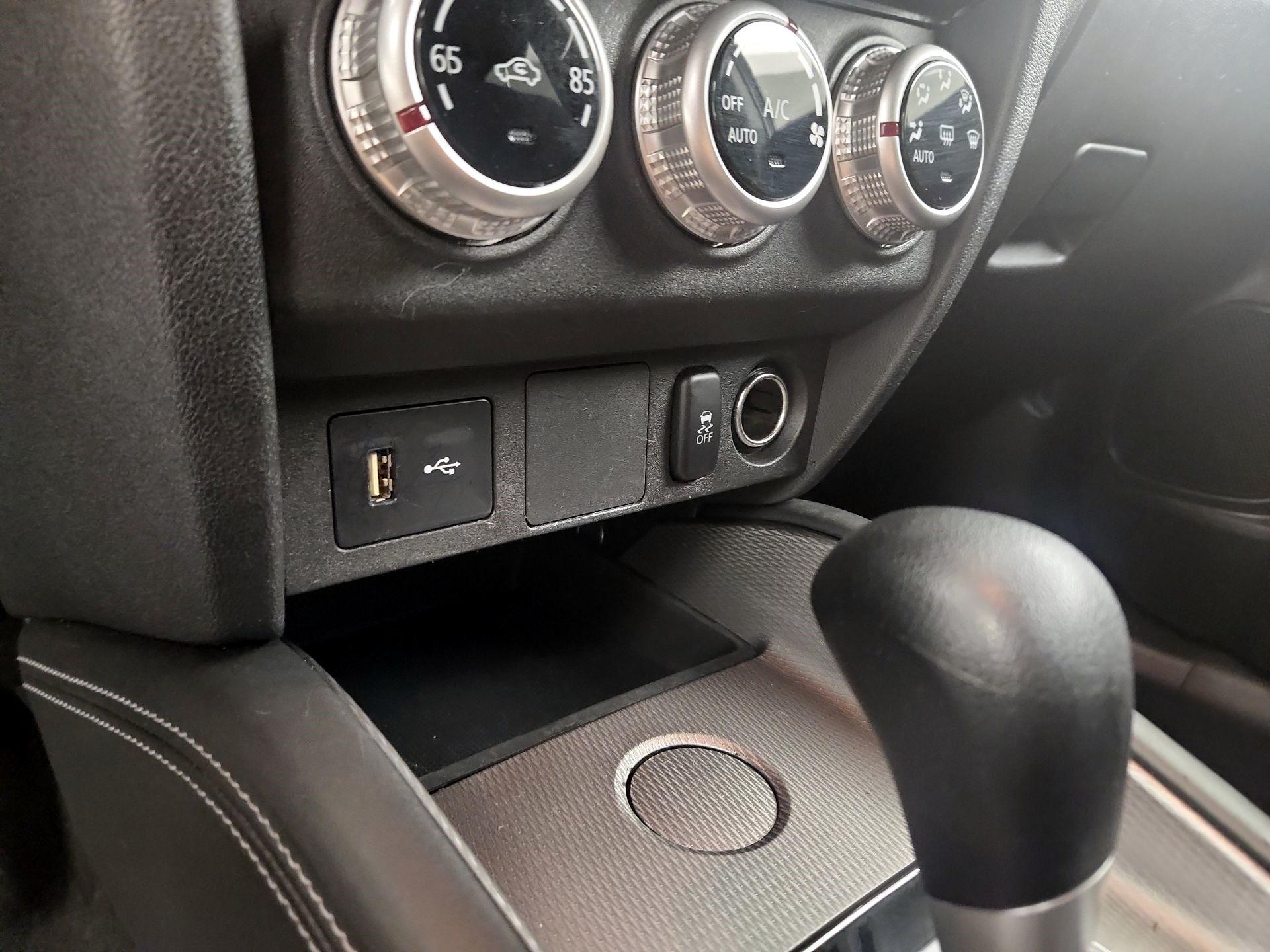 Thumbnail: 2020 Mitsubishi Outlander Sport - 15