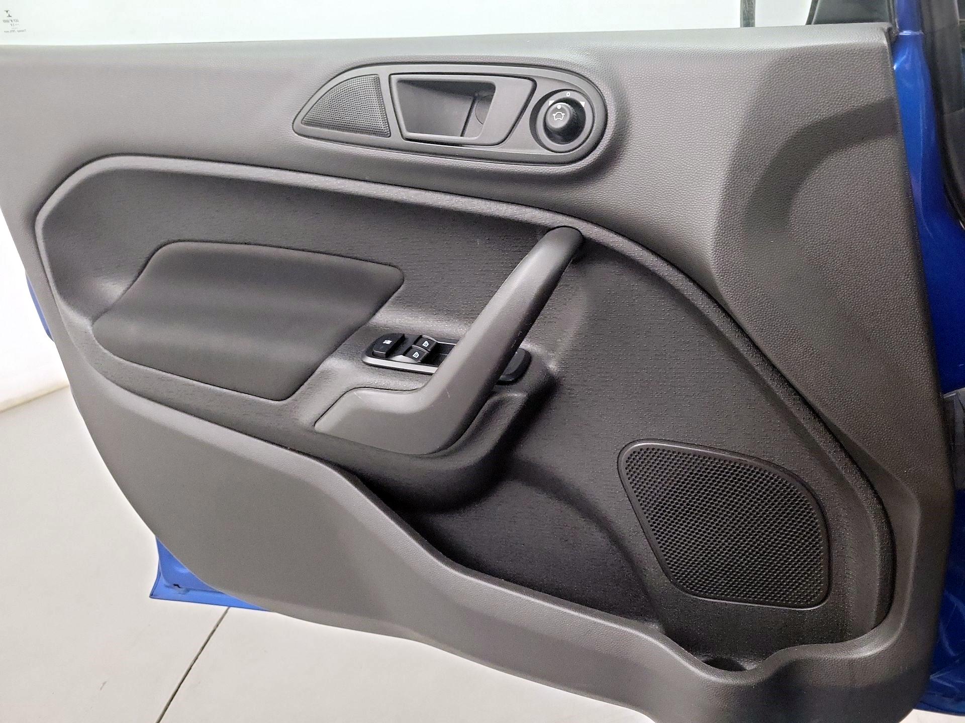 Thumbnail: 2019 Ford Fiesta - 10