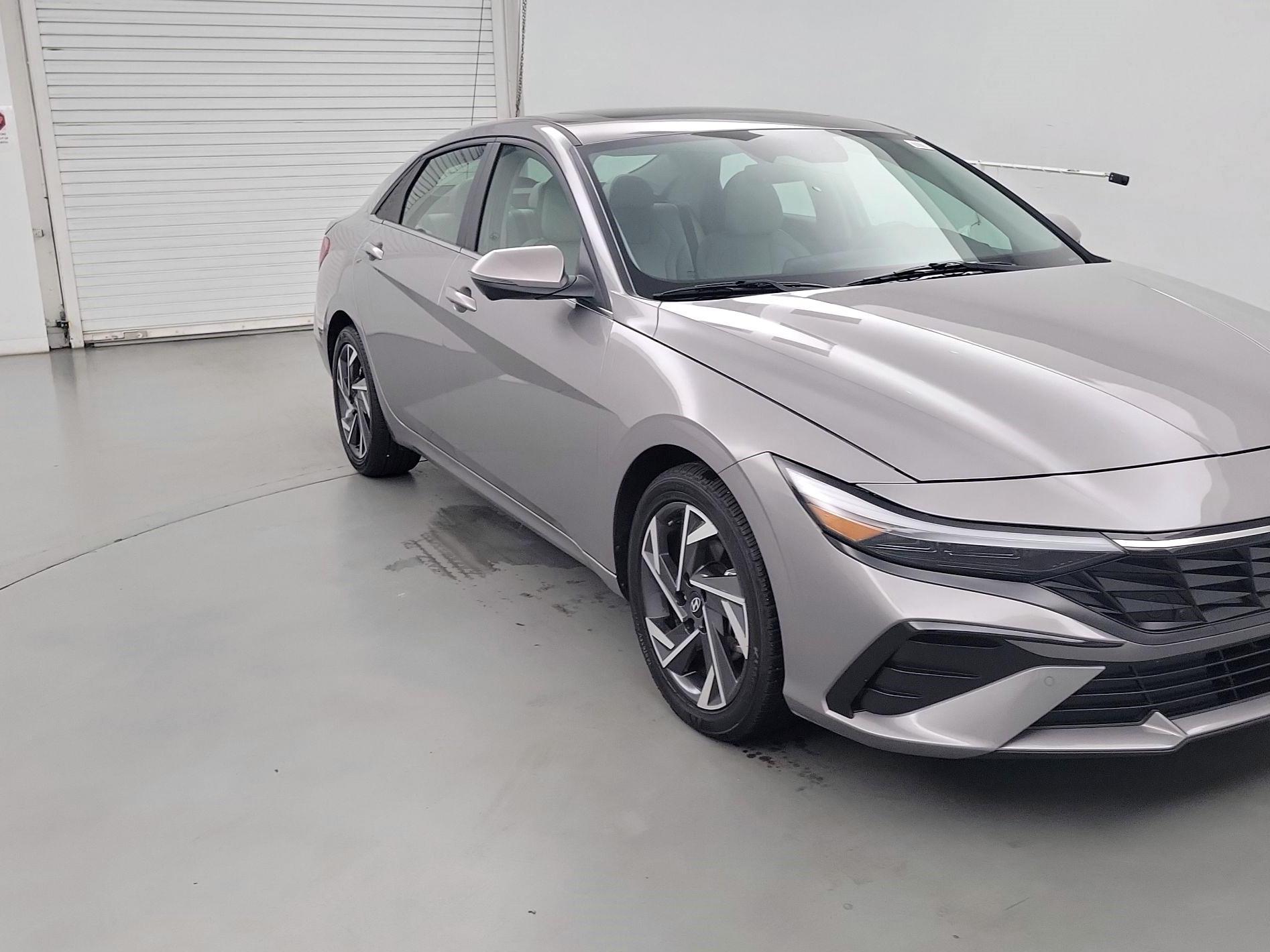 Thumbnail: 2024 Hyundai Elantra - 1