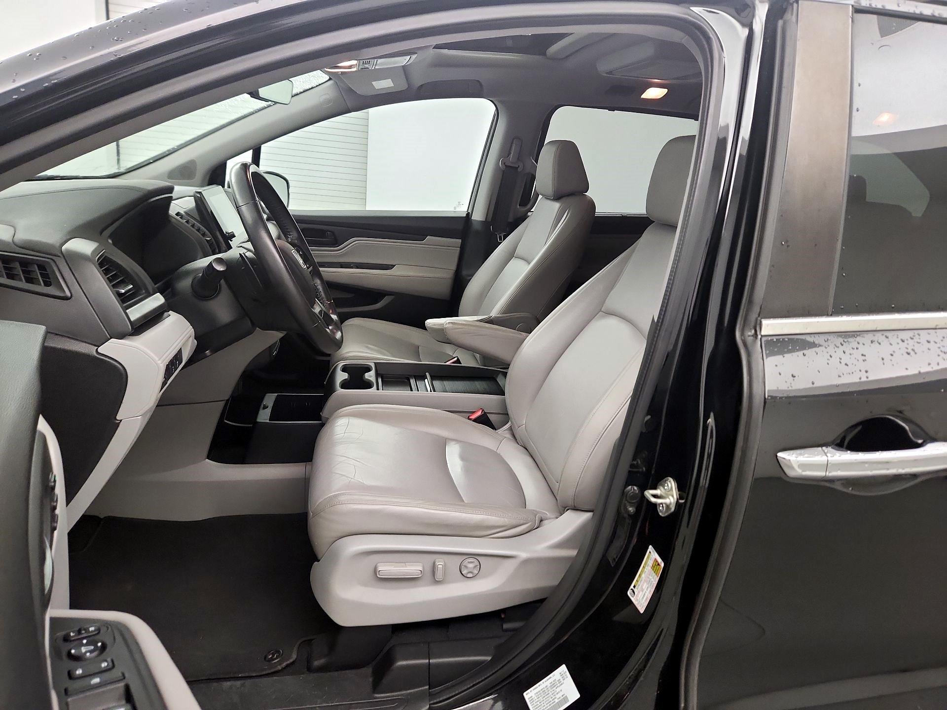 Thumbnail: 2018 Honda Odyssey - 9