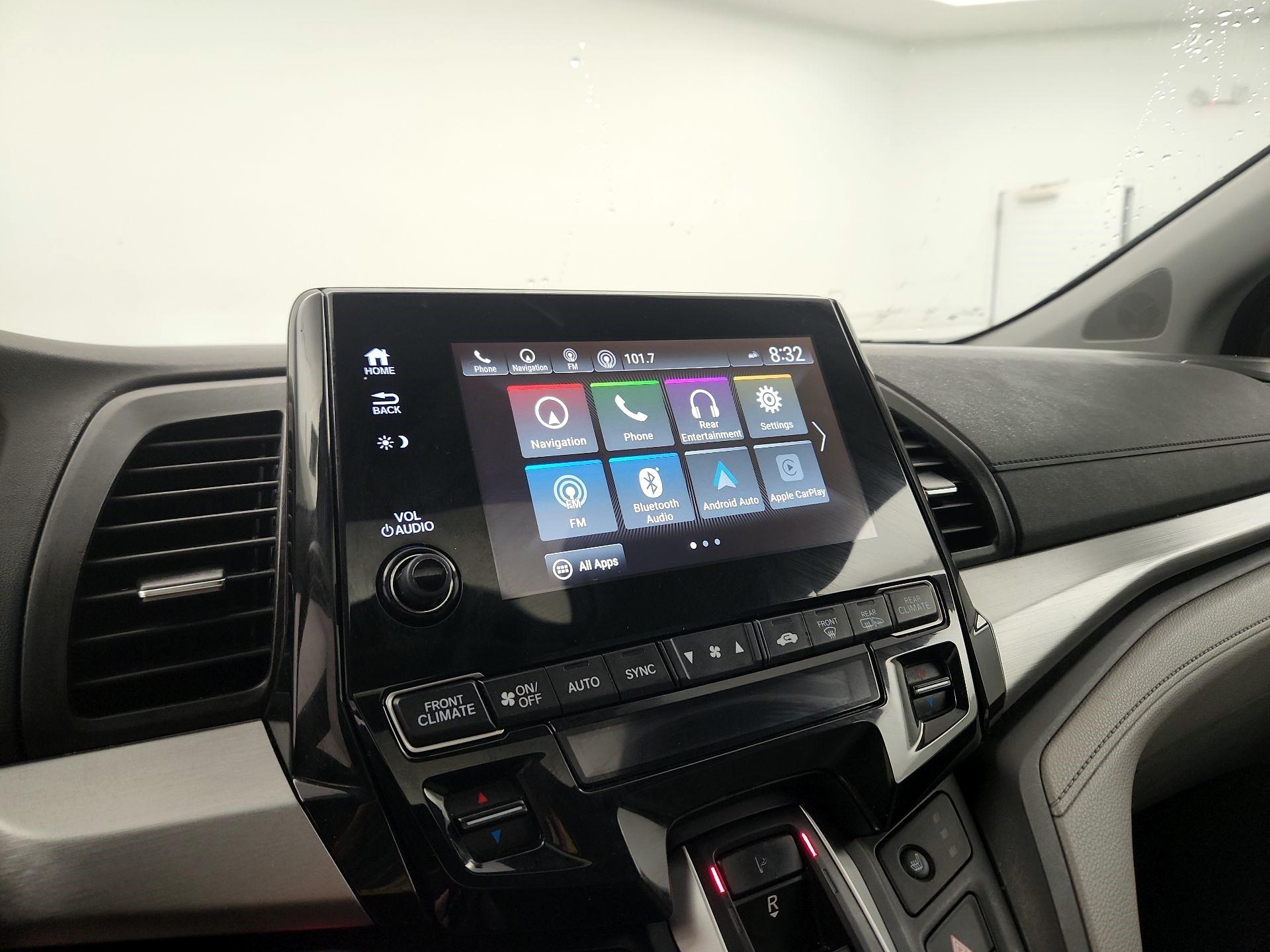 Thumbnail: 2018 Honda Odyssey - 14