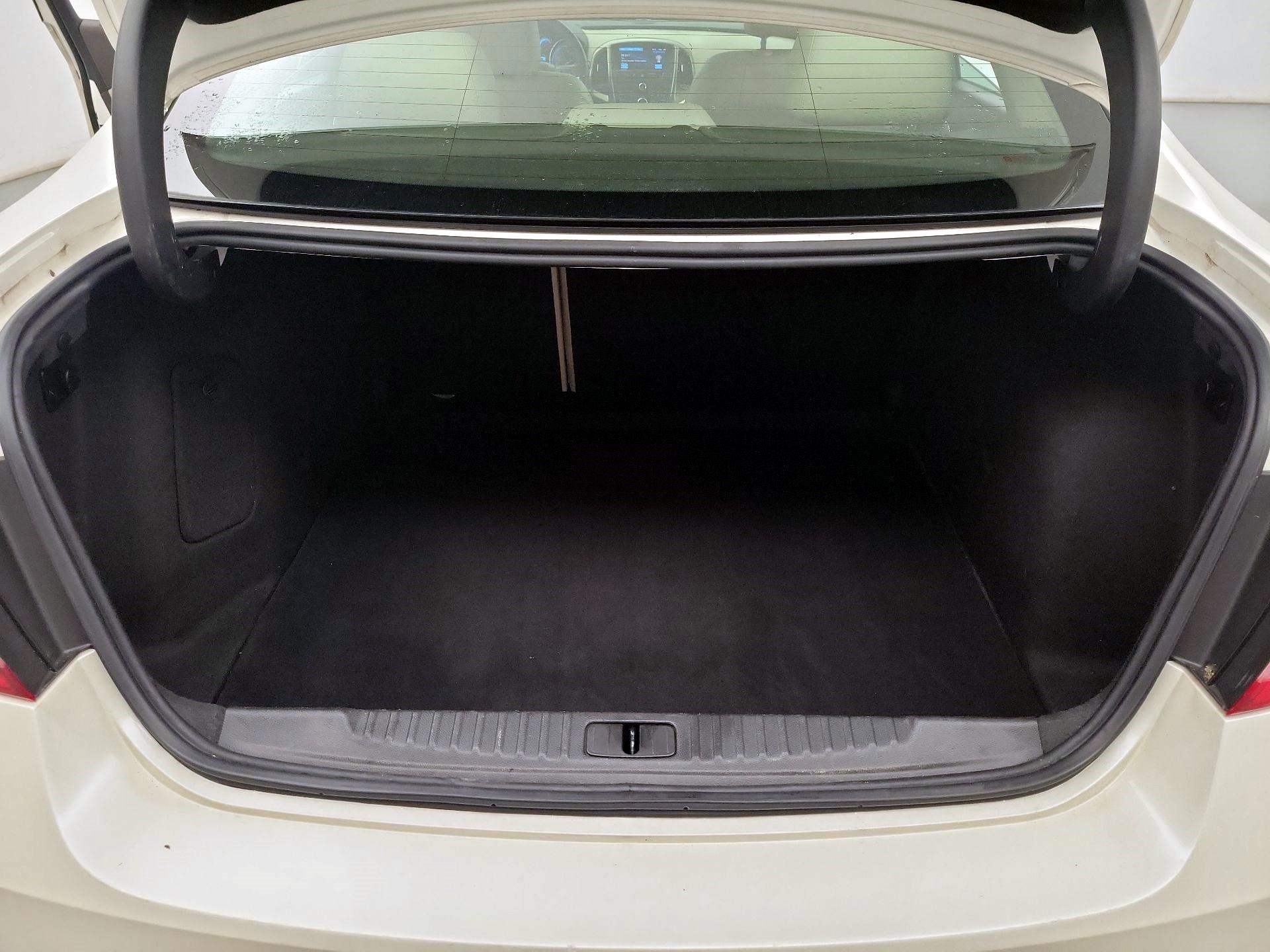 Thumbnail: 2016 Buick Verano - 19