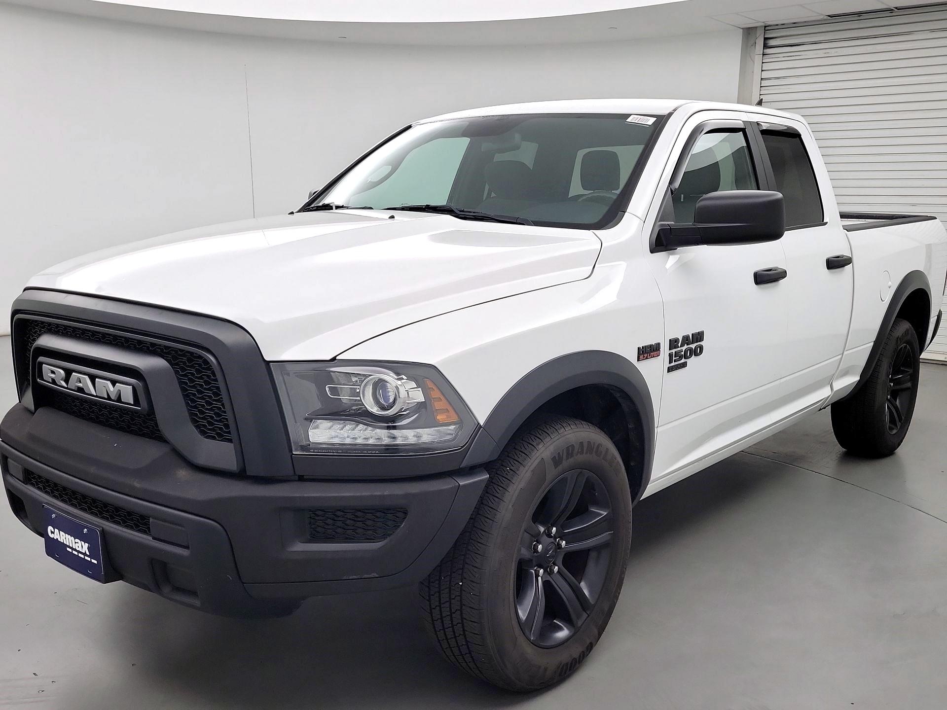 Thumbnail: 2021 RAM 1500 Classic - 3