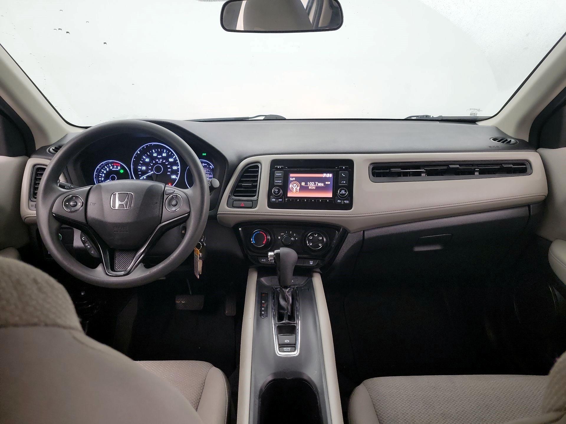 Thumbnail: 2016 Honda HR-V - 8