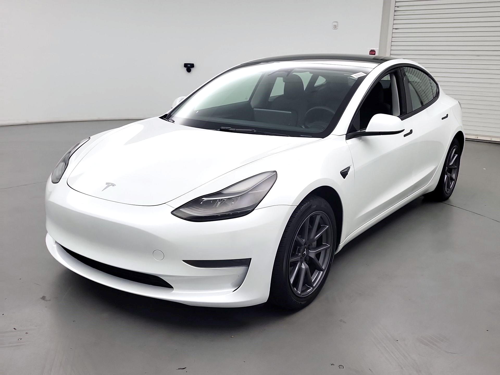 Thumbnail: 2023 Tesla Model 3 - 3
