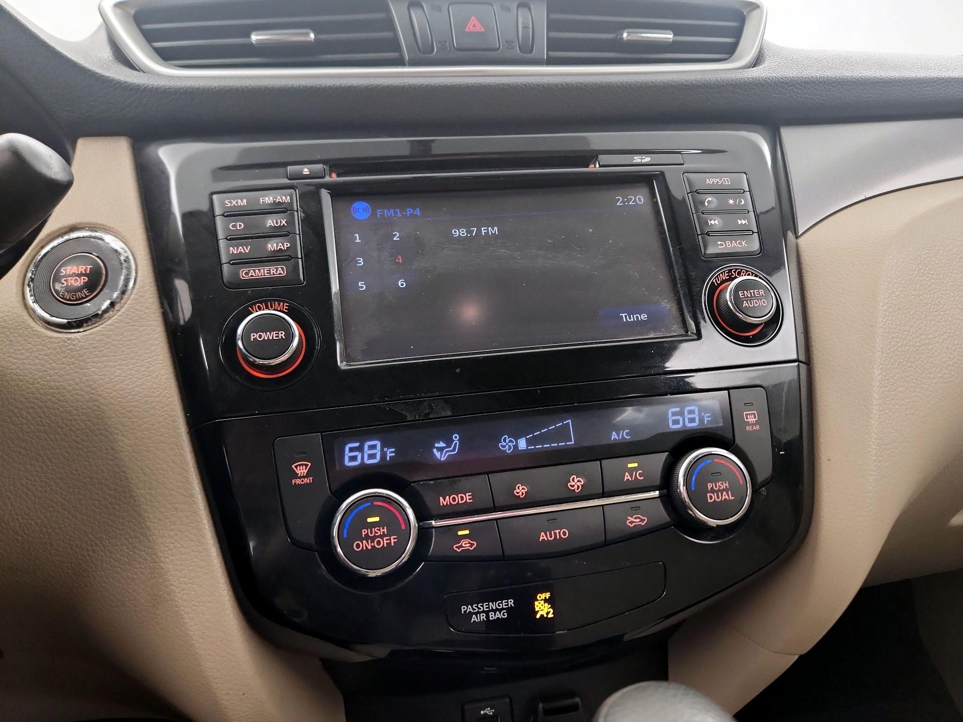 Thumbnail: 2016 Nissan Rogue - 15