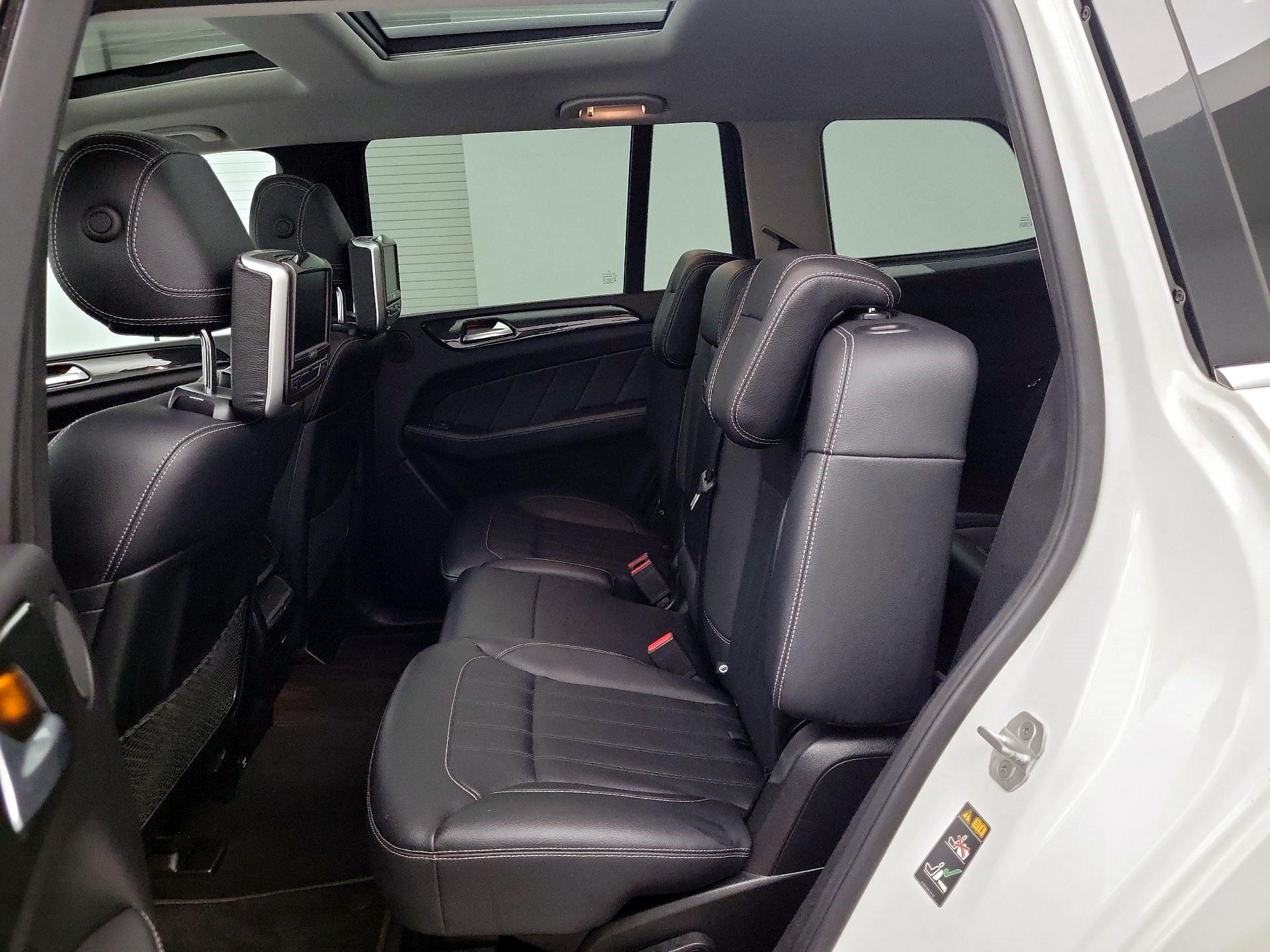 Thumbnail: 2016 Mercedes-Benz GL-Class - 19