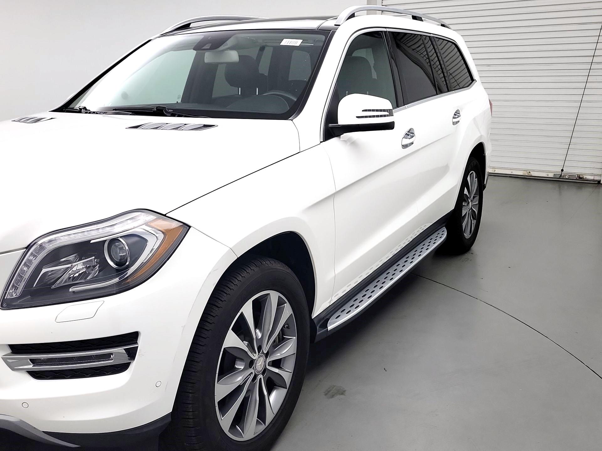 Thumbnail: 2016 Mercedes-Benz GL-Class - 3