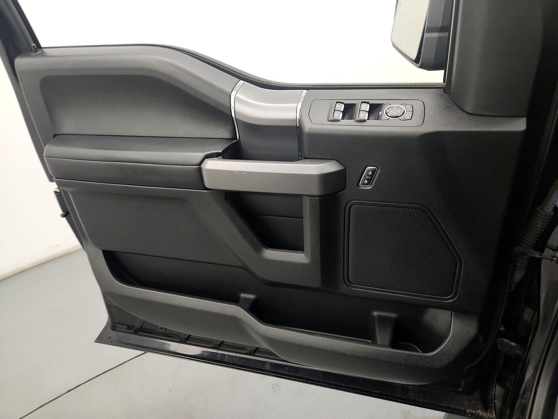 Thumbnail: 2016 Ford F-150 - 12