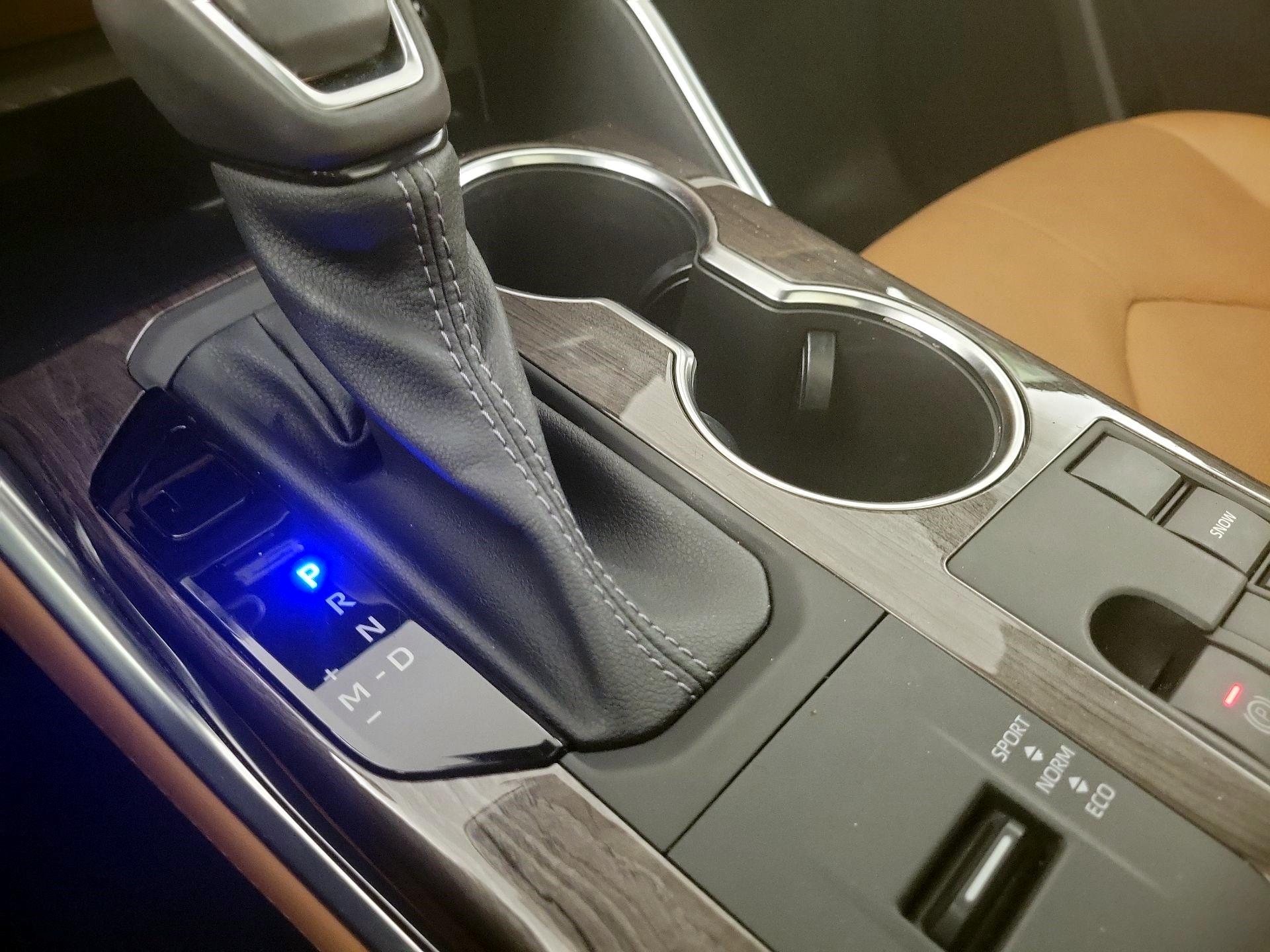 Thumbnail: 2023 Toyota Highlander - 15