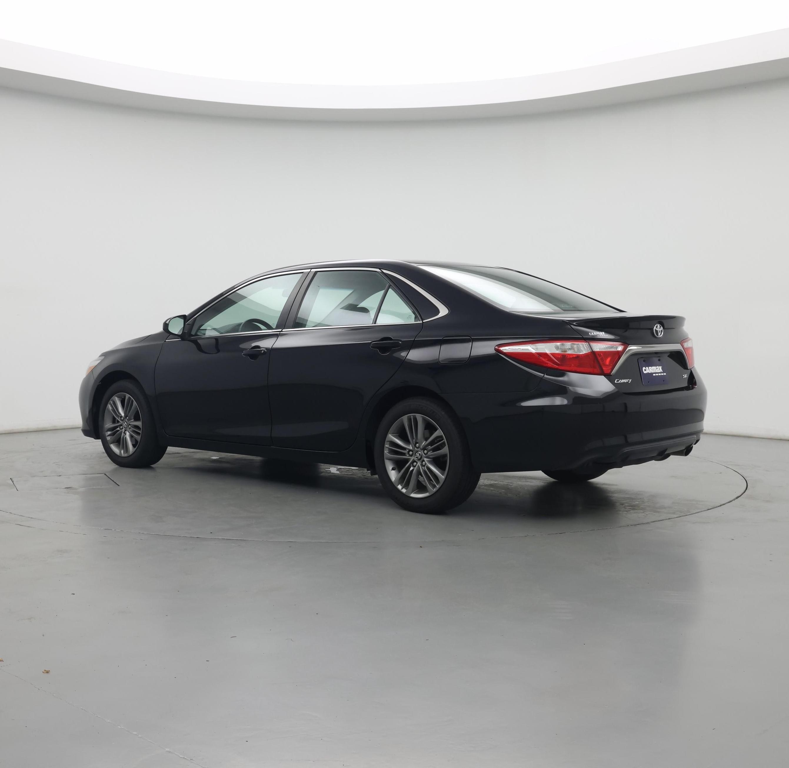 Thumbnail: 2017 Toyota Camry - 4