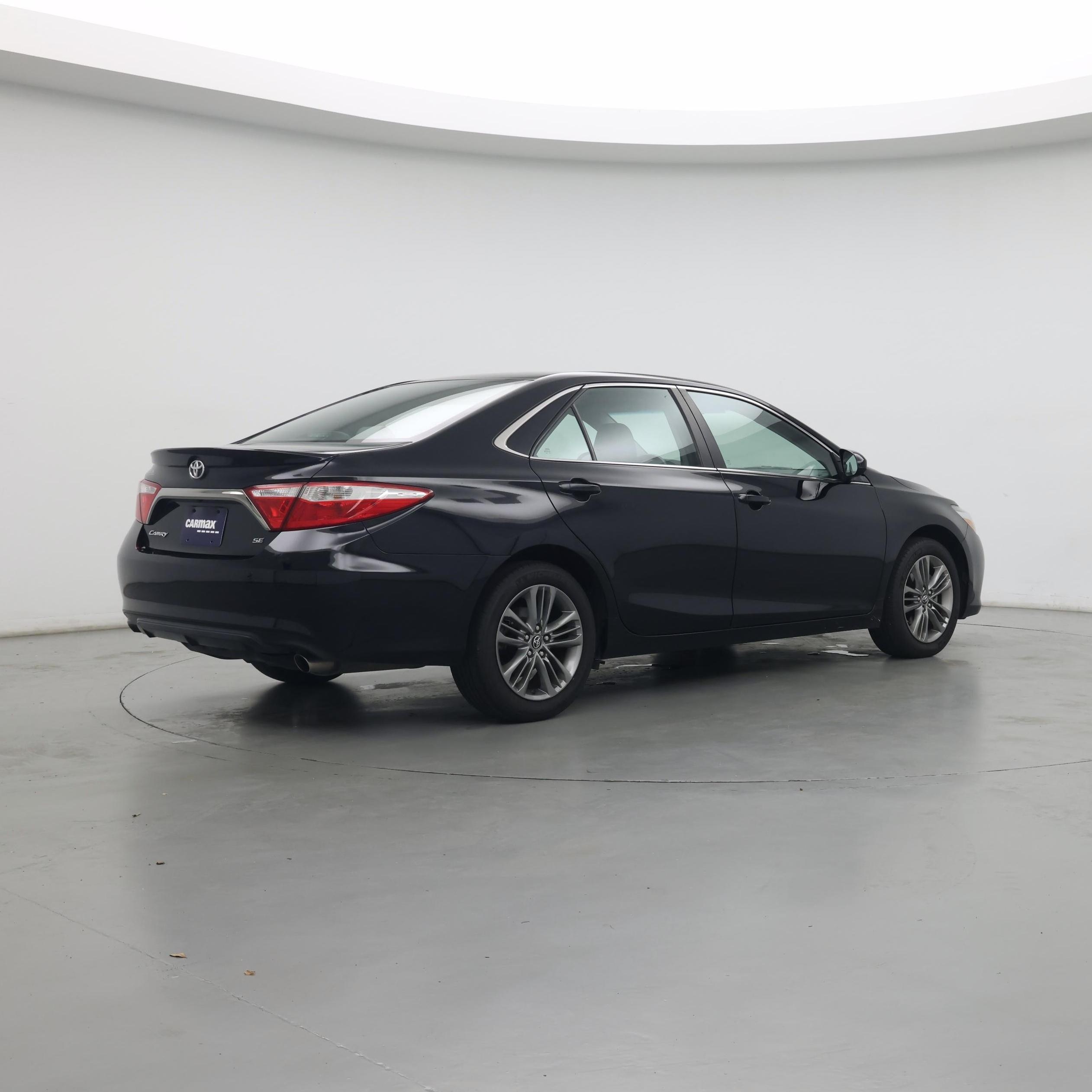 Thumbnail: 2017 Toyota Camry - 7