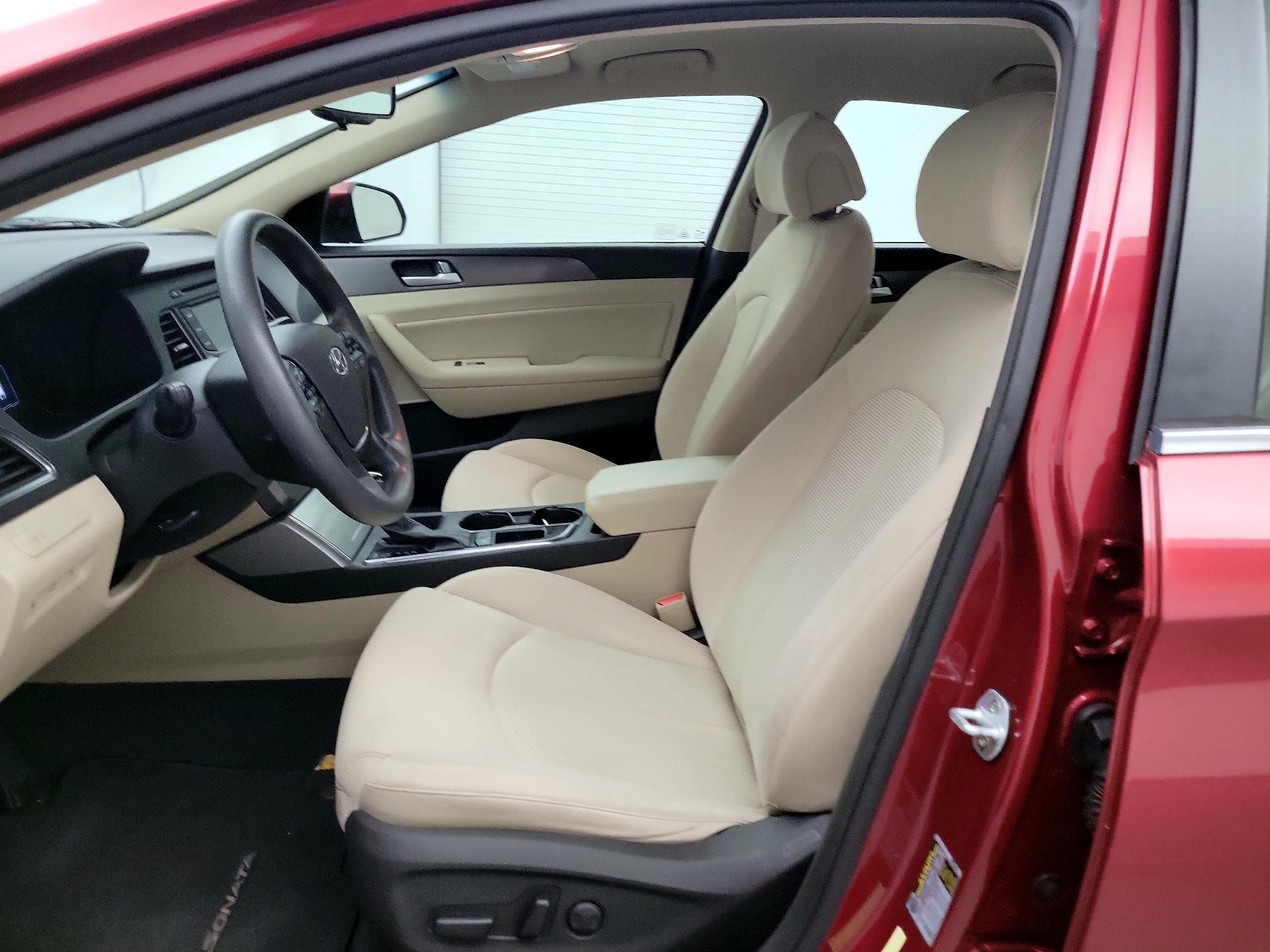 Thumbnail: 2015 Hyundai Sonata - 11