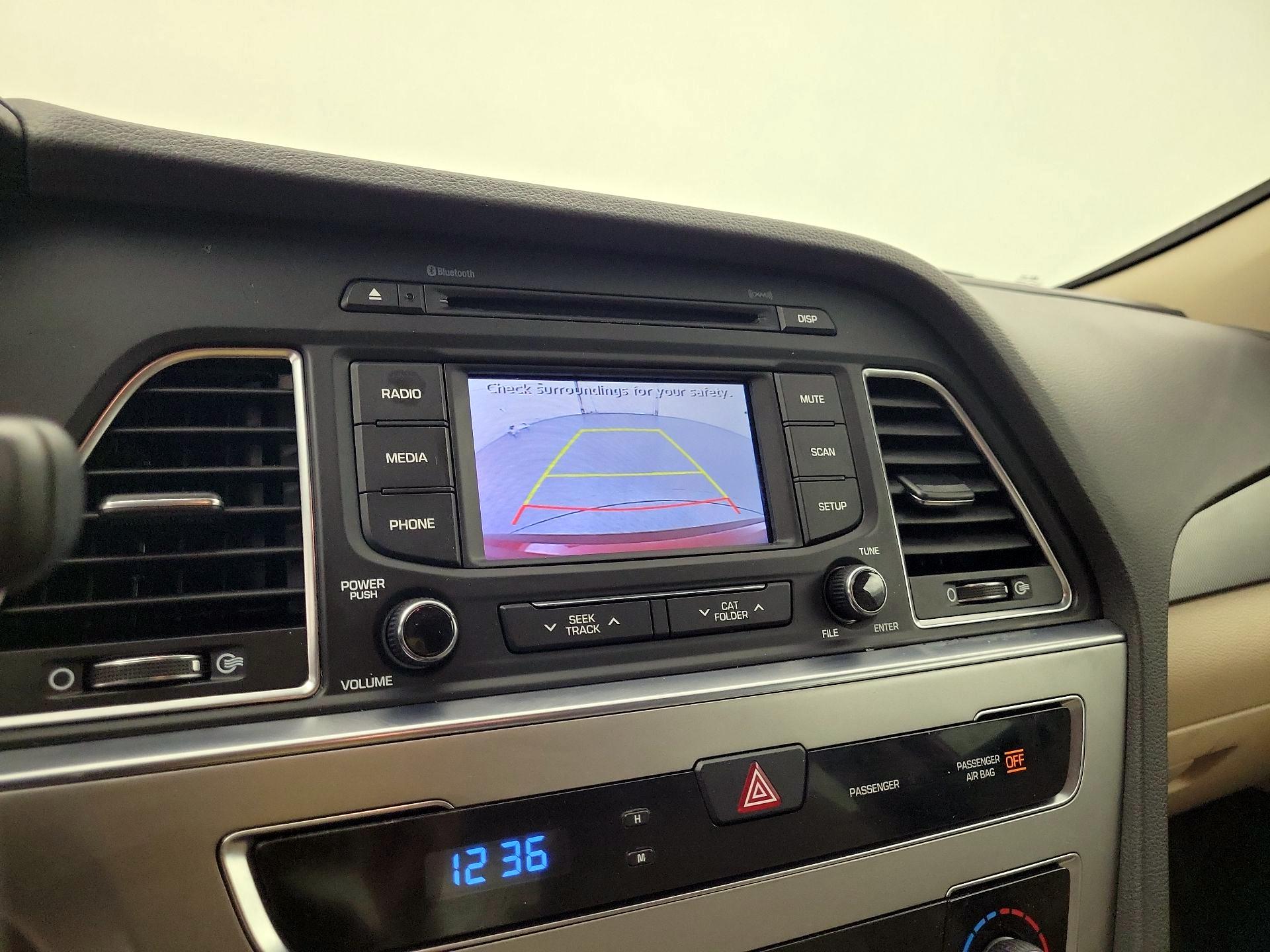 Thumbnail: 2015 Hyundai Sonata - 14