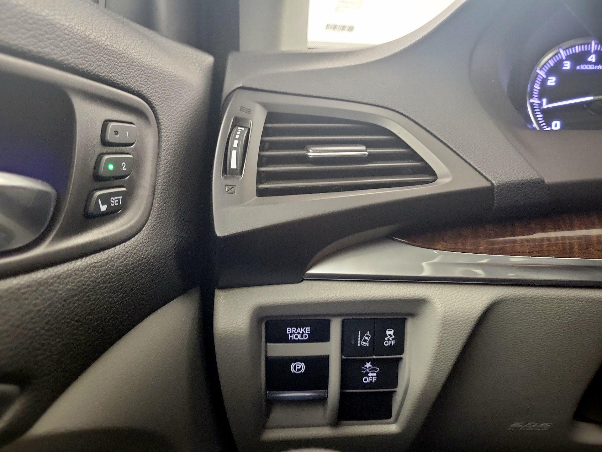 Thumbnail: 2018 Acura MDX - 12