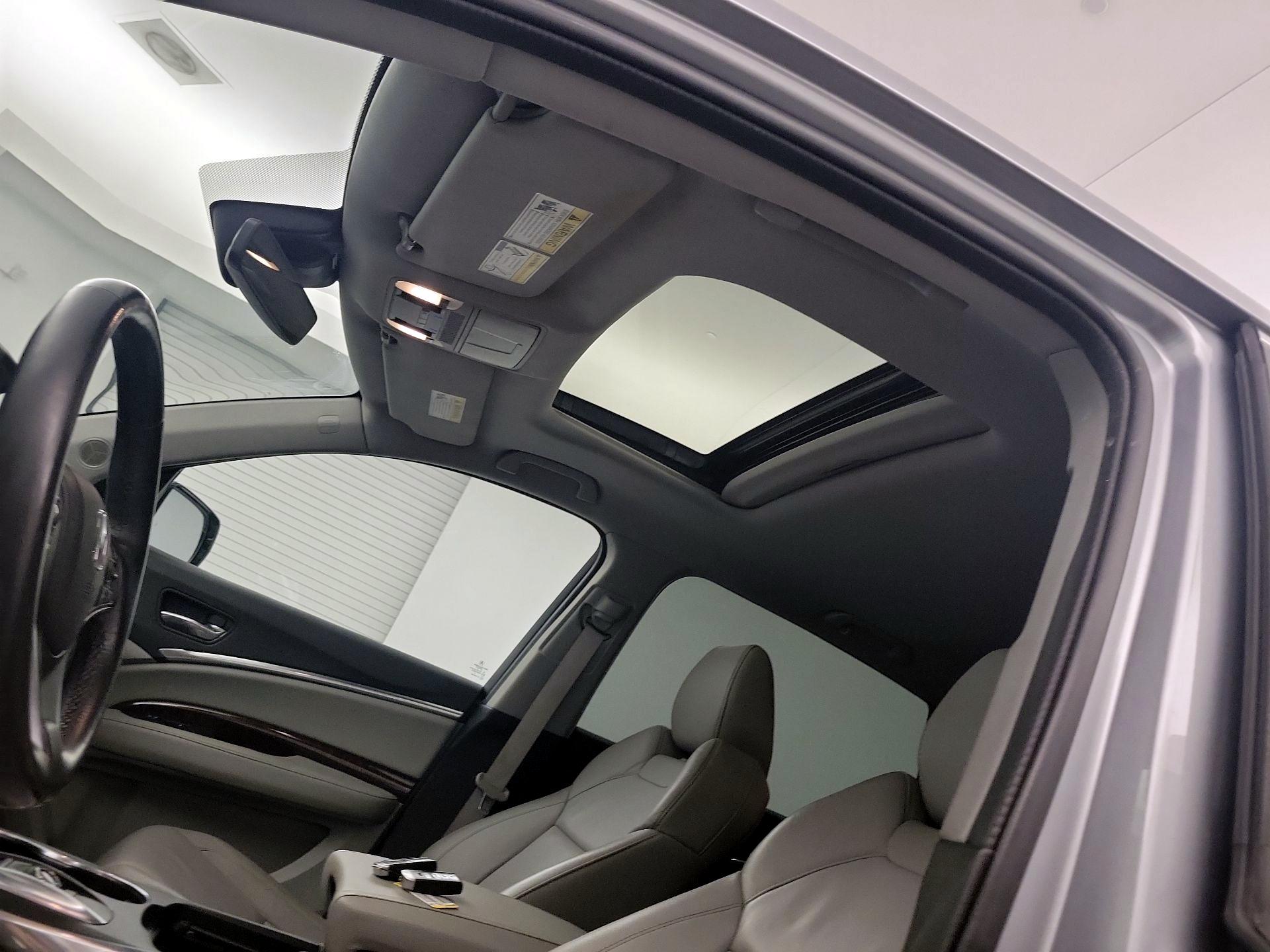Thumbnail: 2018 Acura MDX - 18
