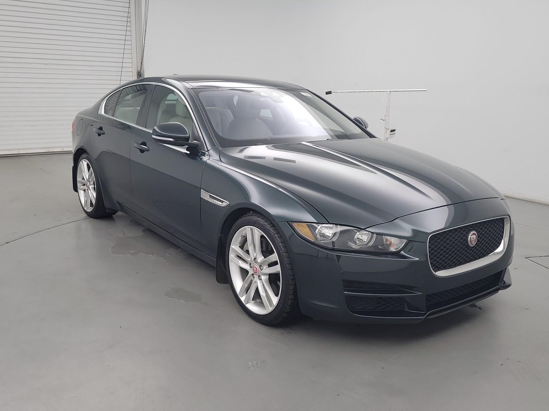 Thumbnail: 2017 Jaguar XE - 1