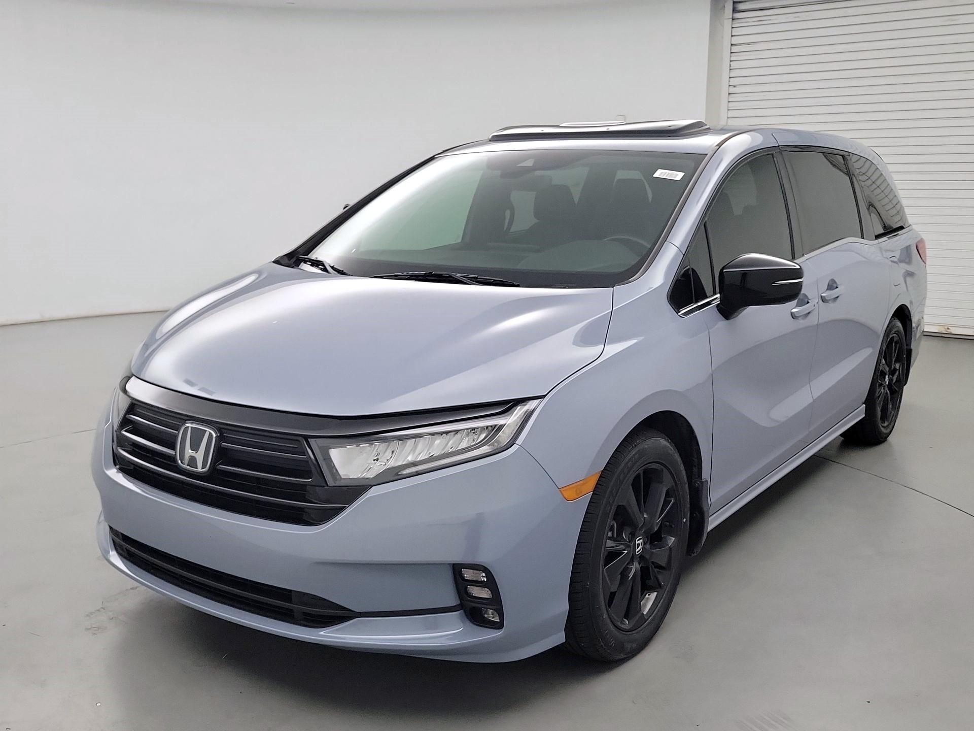 Thumbnail: 2023 Honda Odyssey - 3