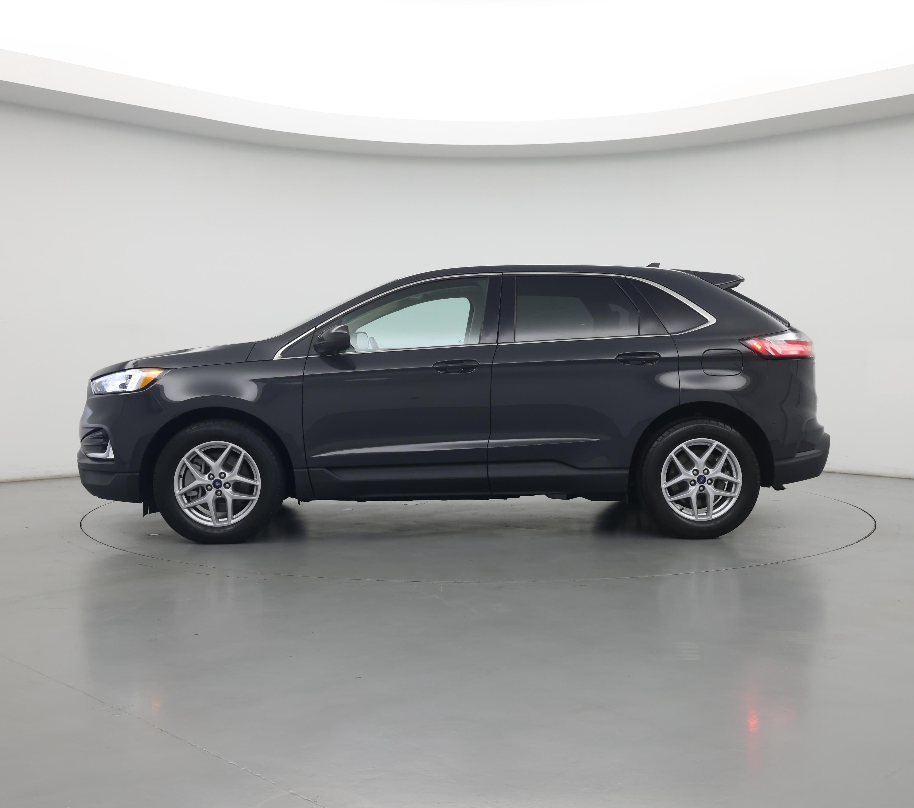 Thumbnail: 2021 Ford Edge - 3