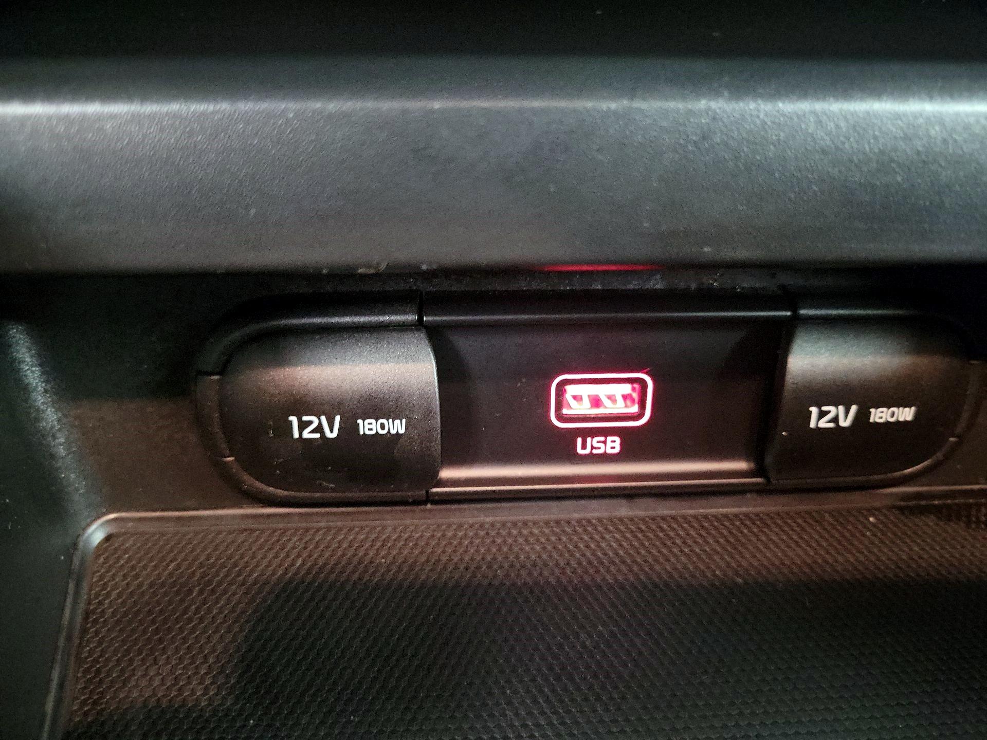 Thumbnail: 2020 Kia Soul - 16
